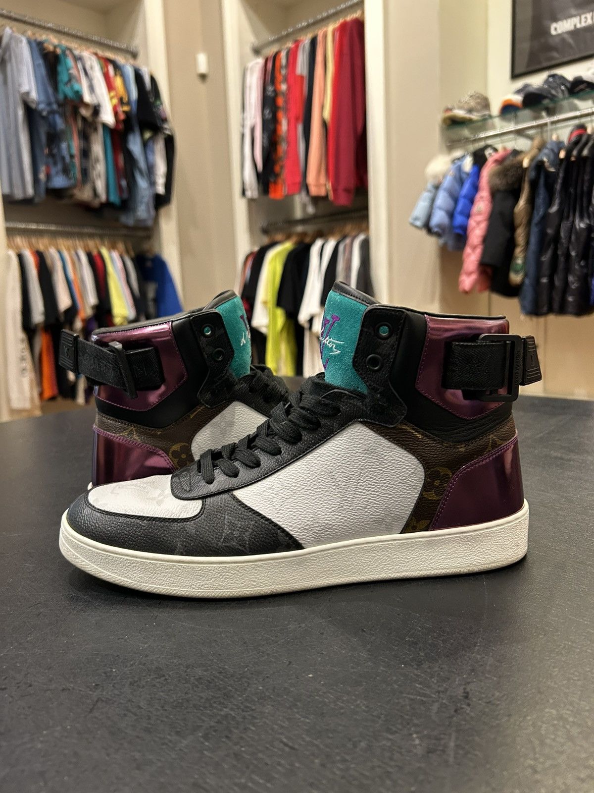 Louis Vuitton Louis Vuitton Monogram High Top Sneakers Size US 7 / EU 40 - 1 Thumbnail