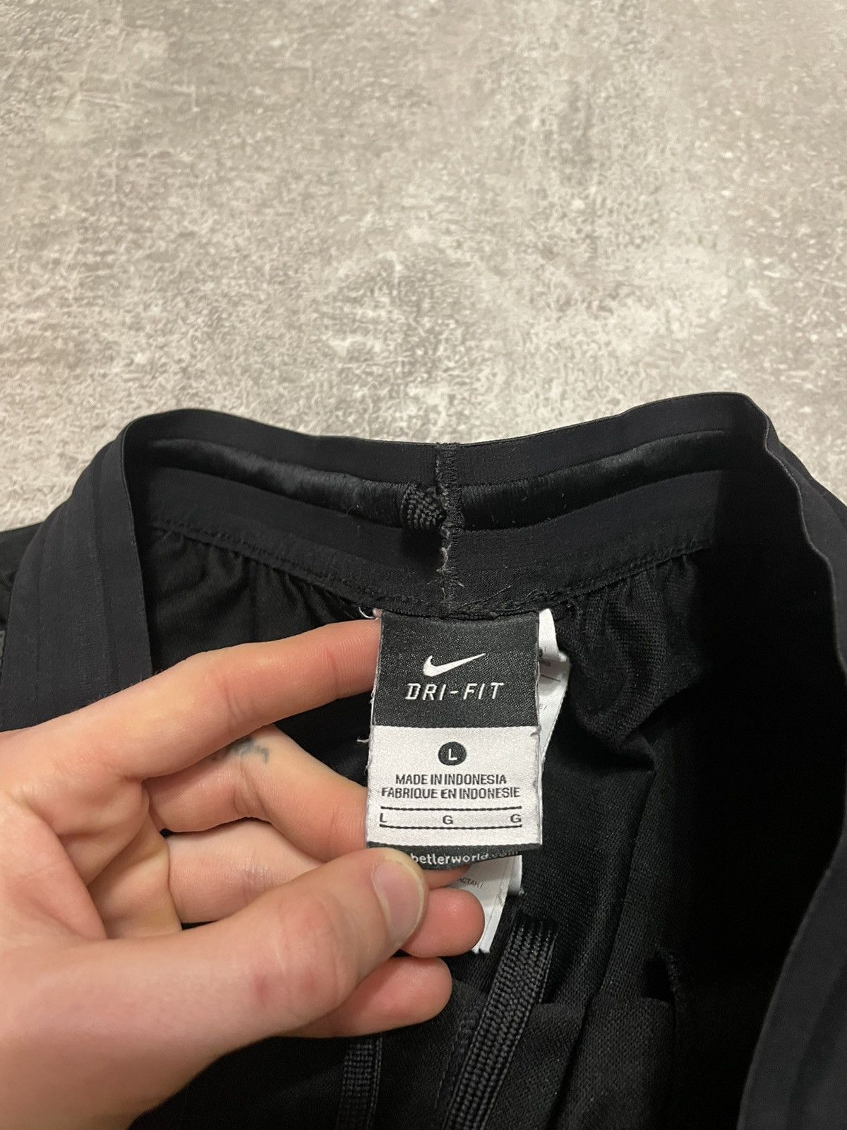 Nike Vintage Nike Dri- Fit Swoosh Logo Black Pants Size L Size US 34 / EU 50 - 11 Thumbnail