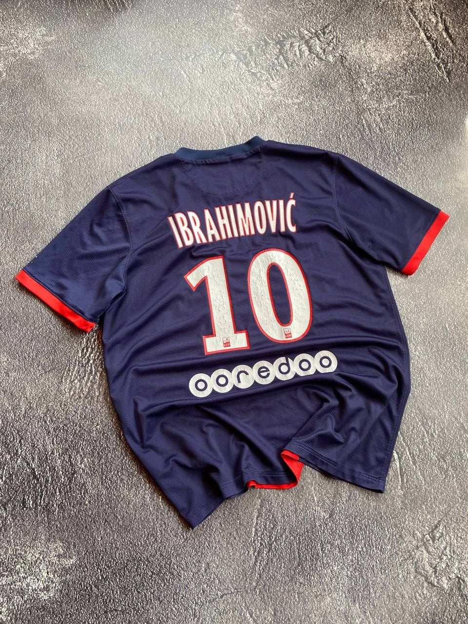 Nike Nike PSG Ibrahimovic 2013/2014 jersey Size US L / EU 52-54 / 3 - 2 Thumbnail