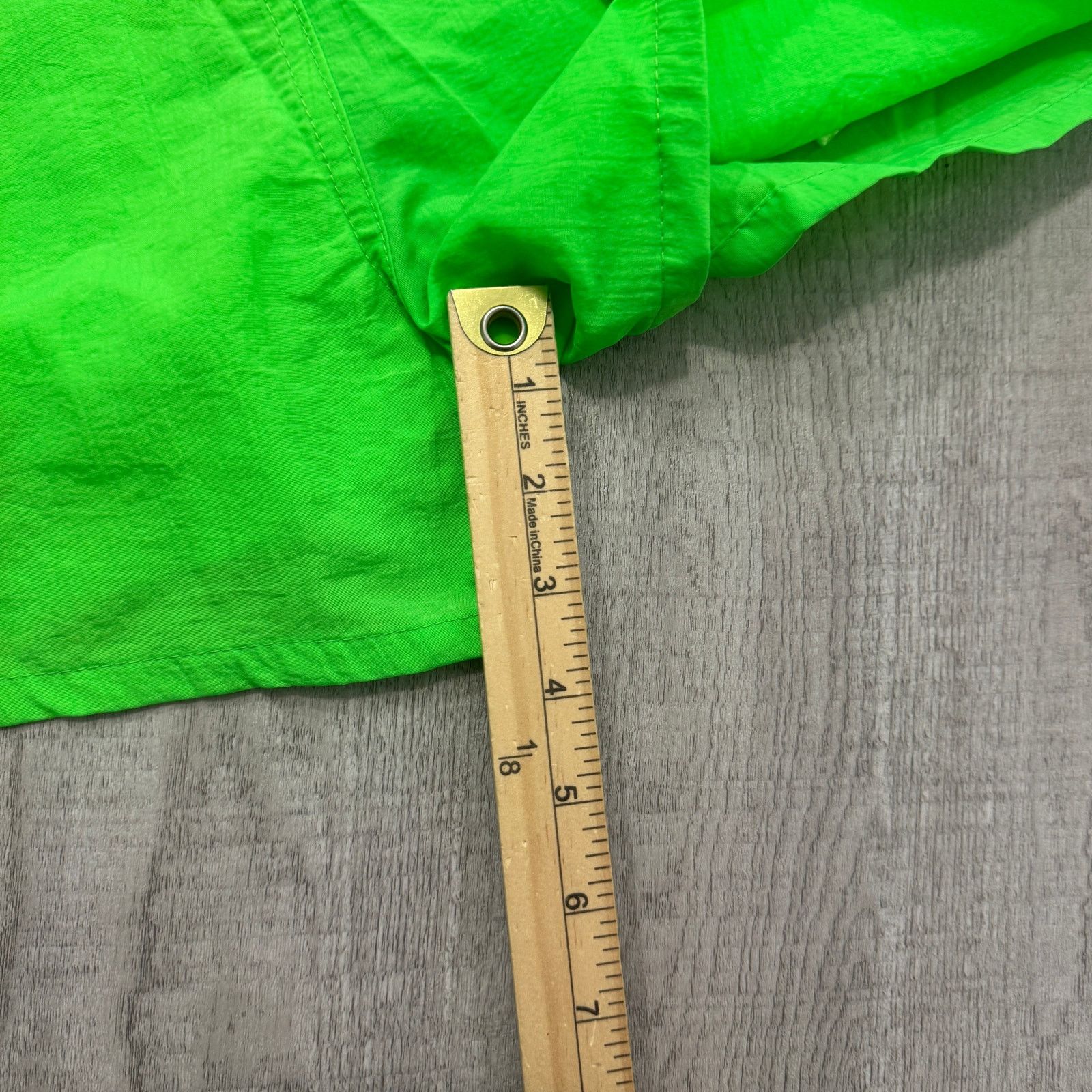 Vintage NEW Vintage USA Sport Surf Shorts Mens Small Green 80s Size US 26 / EU 42 - 11 Thumbnail