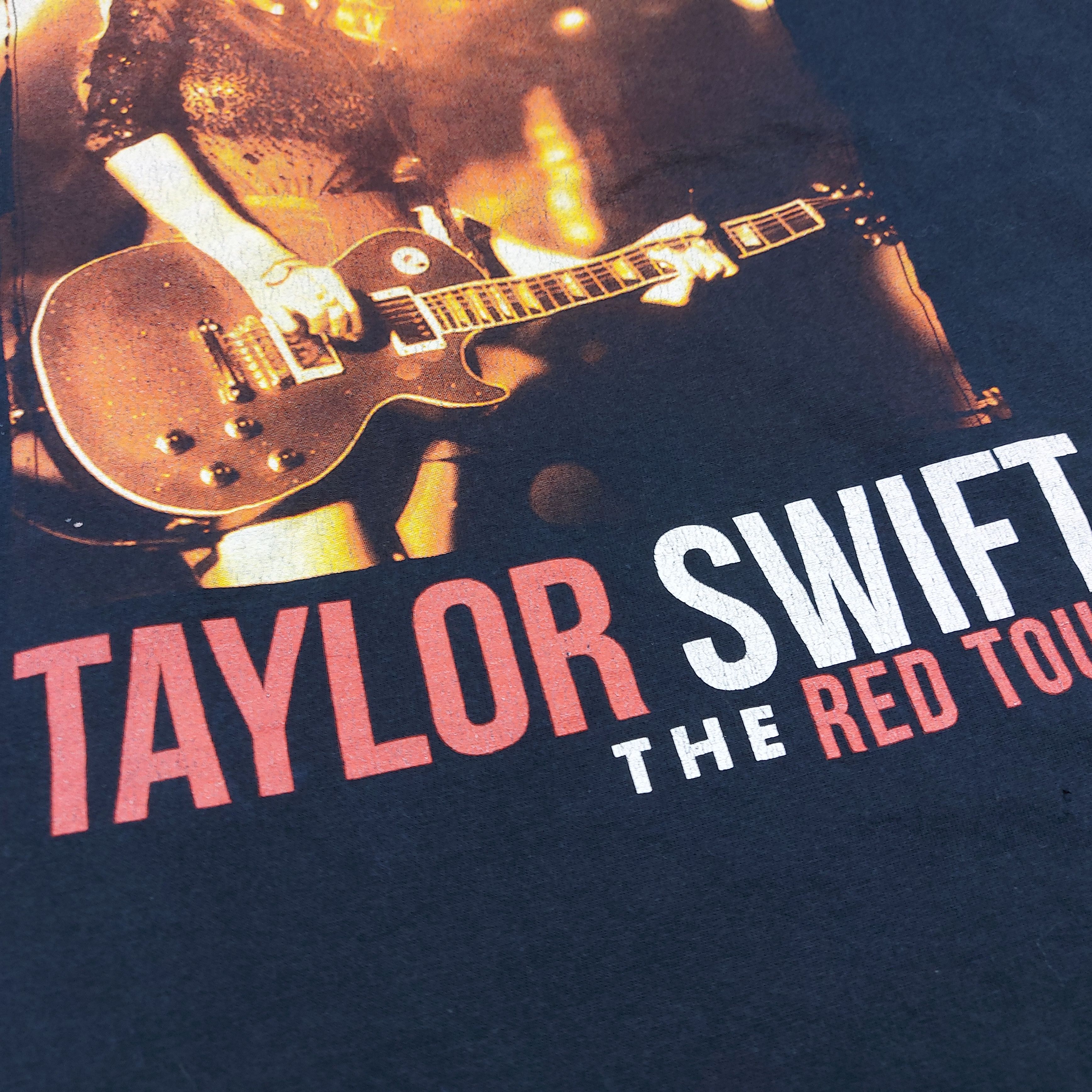 Band Tees Taylor Swift The Red Tour 2013 Double-Sided Merch TEE Size US M / EU 48-50 / 2 - 7 Thumbnail