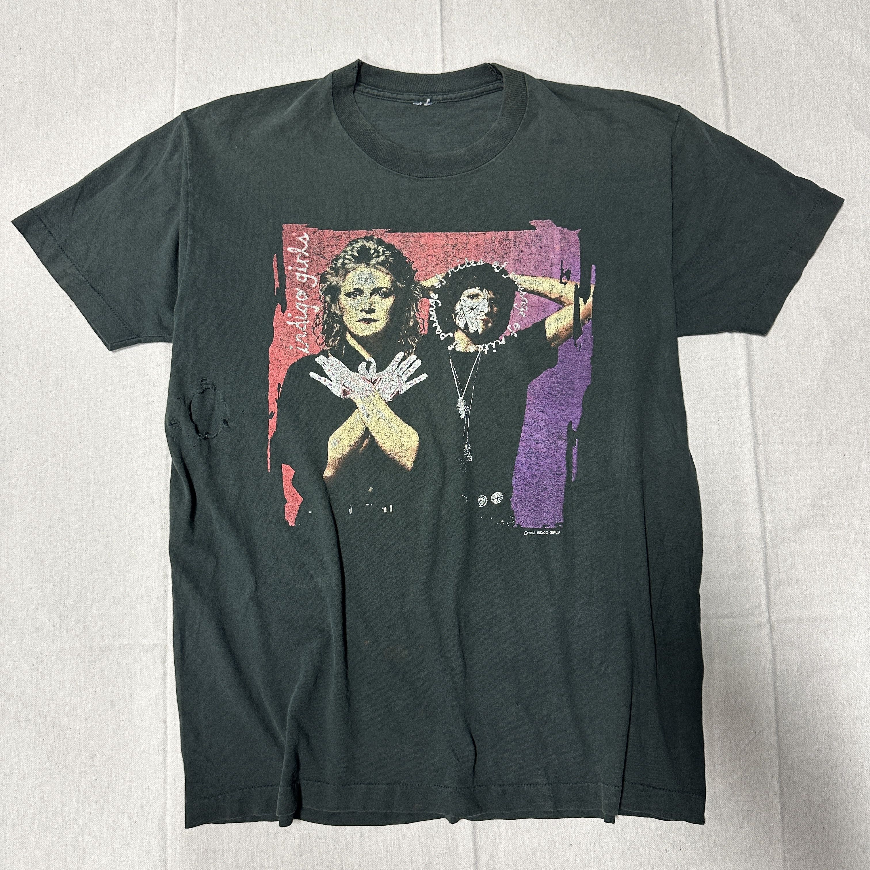 Indigo Vintage Indigo Girls 1992 Rites of Passage Tour Graphic T-Shirt Size L Size US L / EU 52-54 / 3 - 1 Thumbnail