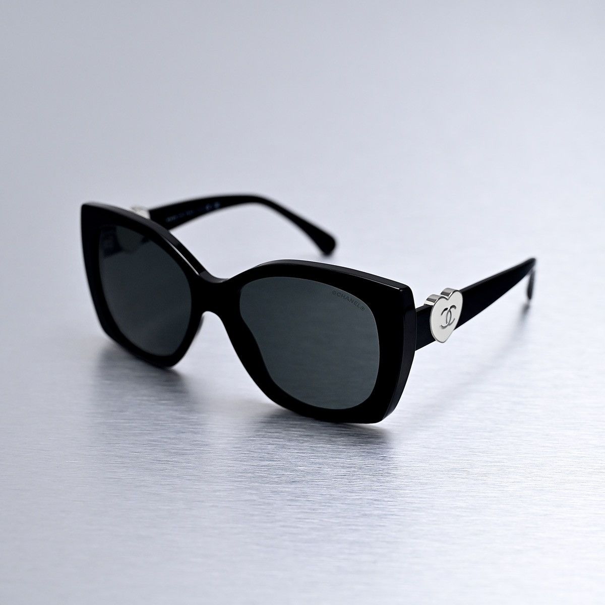 Chanel CHANEL 0CH5519 SUNGLASSES Size ONE SIZE - 1 Thumbnail