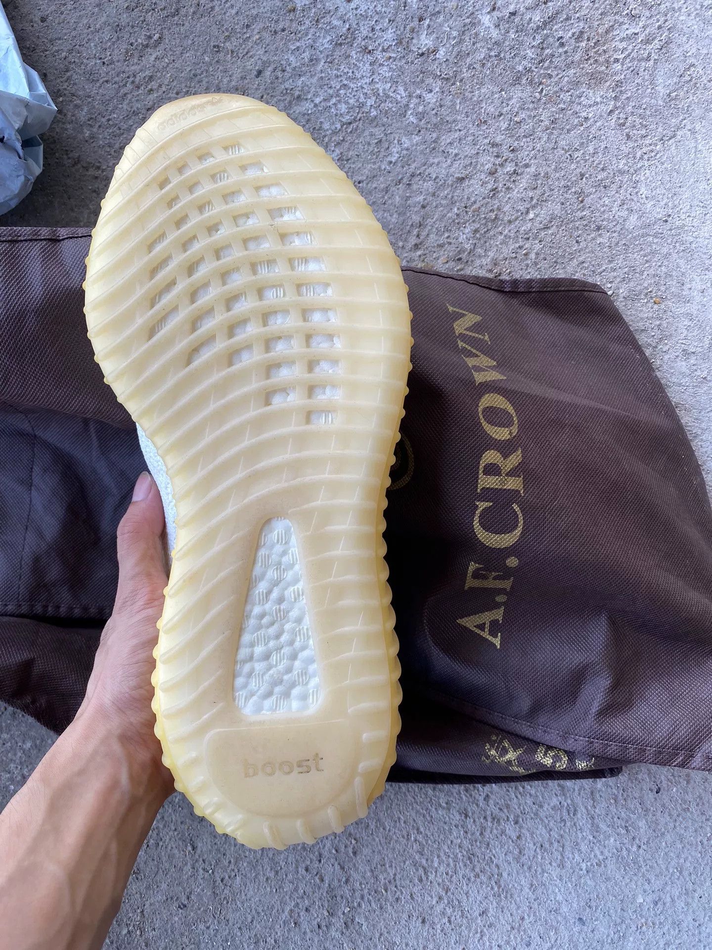 Yeezy Yeezy White Lowtop Sneakers 11 Men Size US 11 / EU 44 - 1 Thumbnail