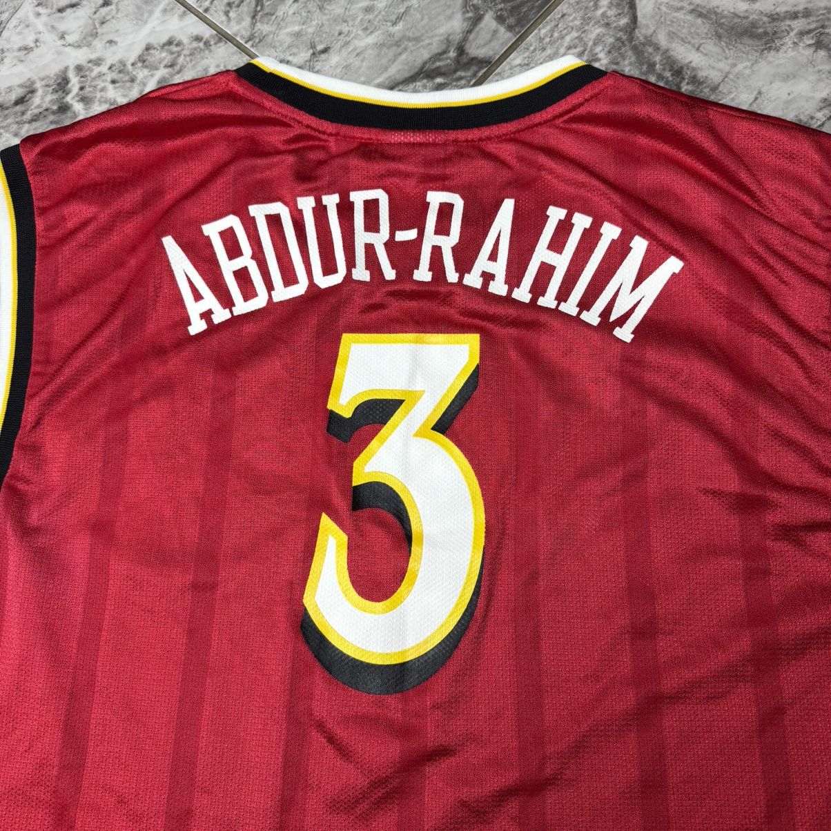 Reebok × Vintage Reebok Atlanta Hawks Shareef Abdur-Rahim Away Jersey Red Size US XL / EU 56 / 4 - 4 Thumbnail
