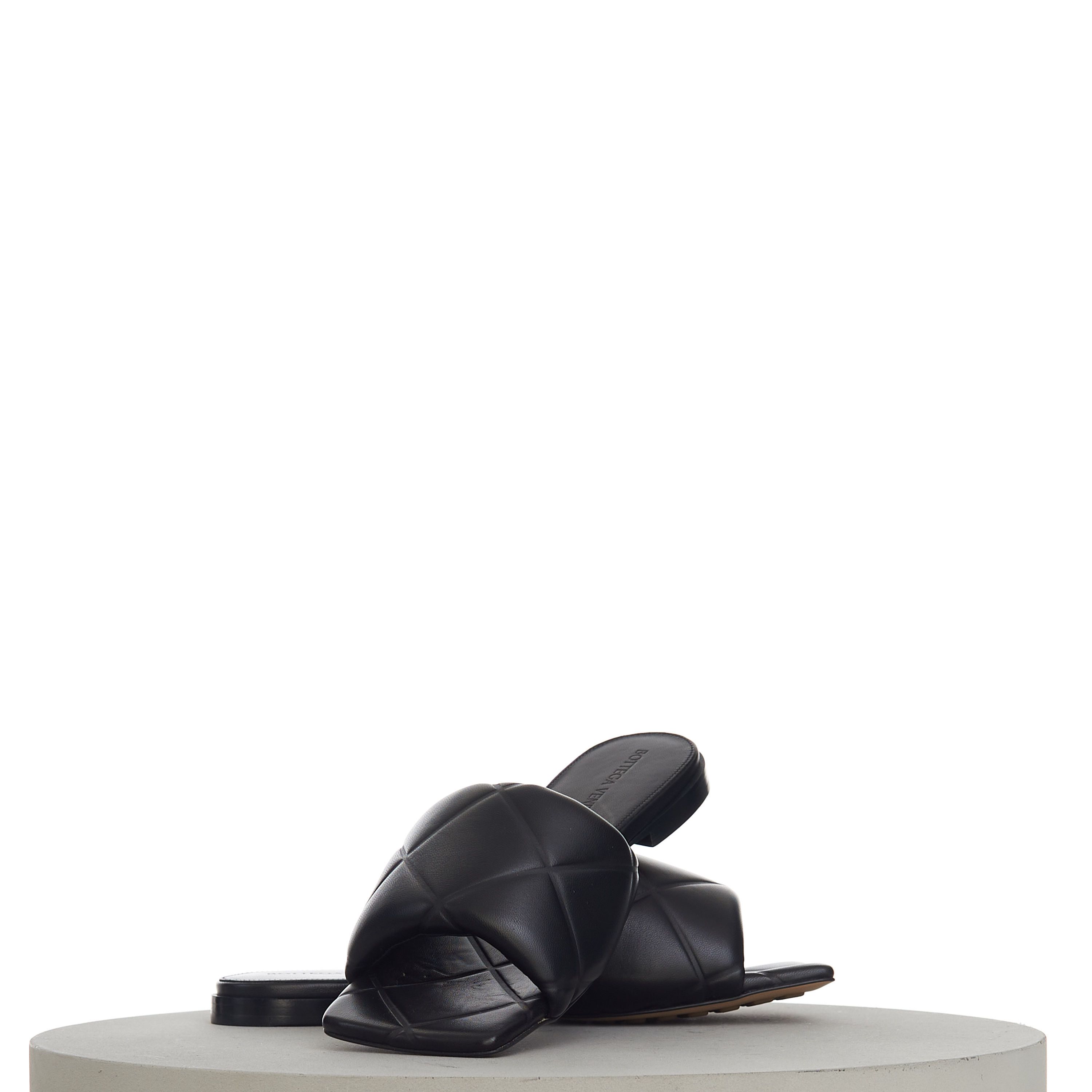 Bottega Veneta Lido Slide Sandals In Black Quilted Leather Size US 6.5 / IT 36.5 - 11 Thumbnail