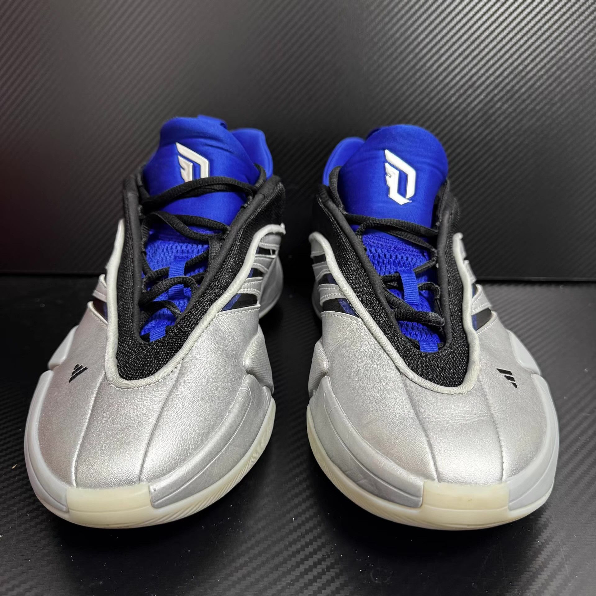 Adidas didas Dame 9 Q11 Size US 11 / EU 44 - 3 Thumbnail
