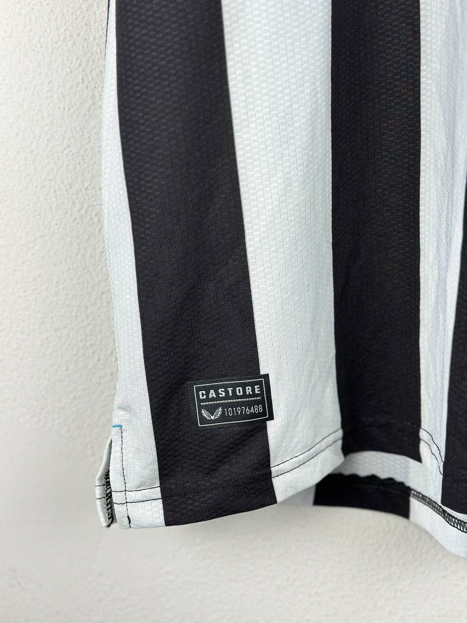 Castore Castore T-shirt Football Size US L / EU 52-54 / 3 - 4 Thumbnail