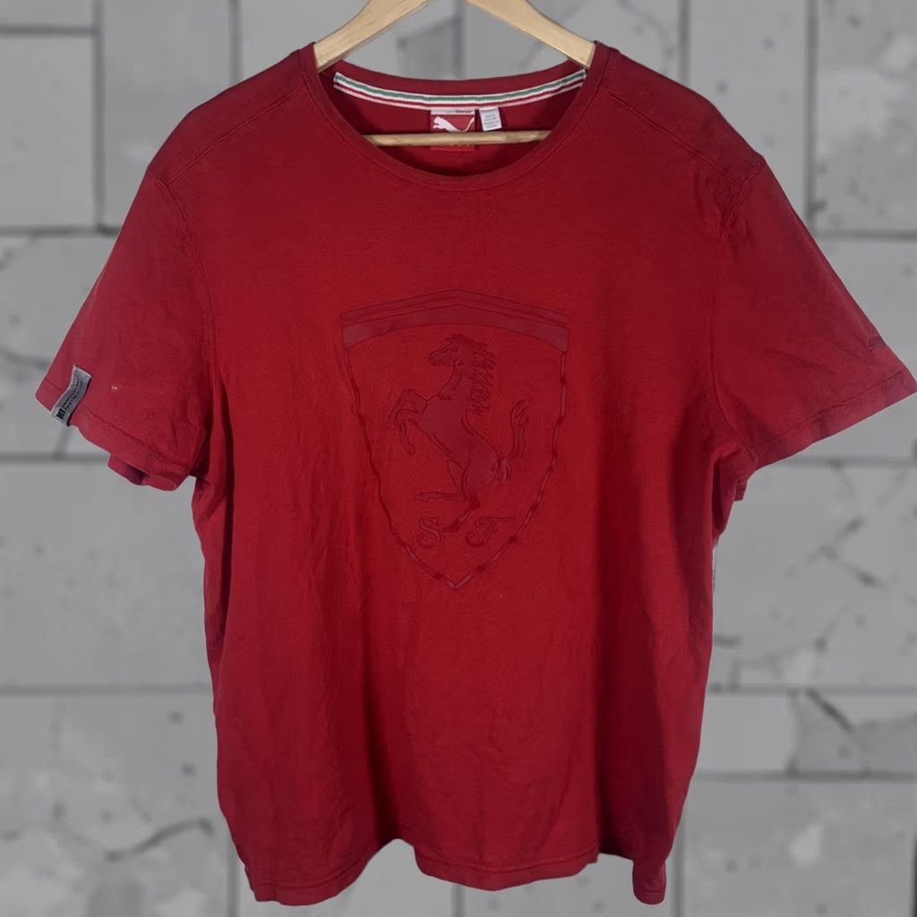 Puma Puma Sport Lifestyle Graphic Red Ferrari Logo T-Shirt Mens XL Size Size US XL / EU 56 / 4 - 1 Thumbnail