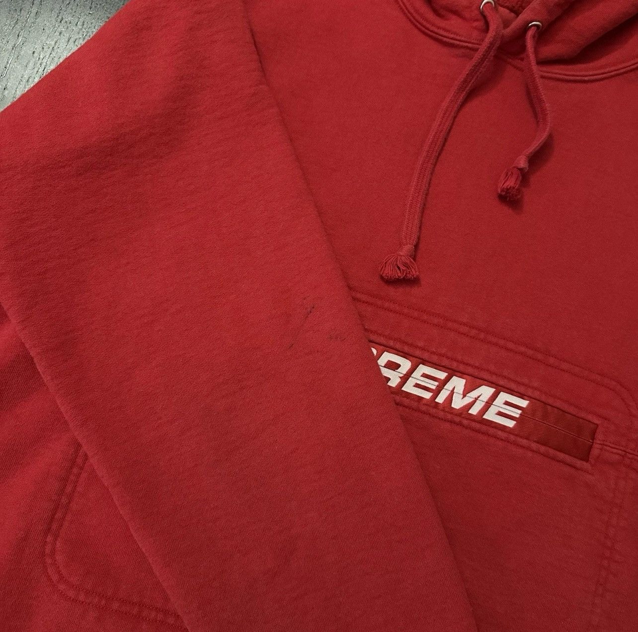 Supreme Supreme Zip Pouch Hooded Sweatshirt (SS19) Red Size Medium Size US M / EU 48-50 / 2 - 5 Thumbnail