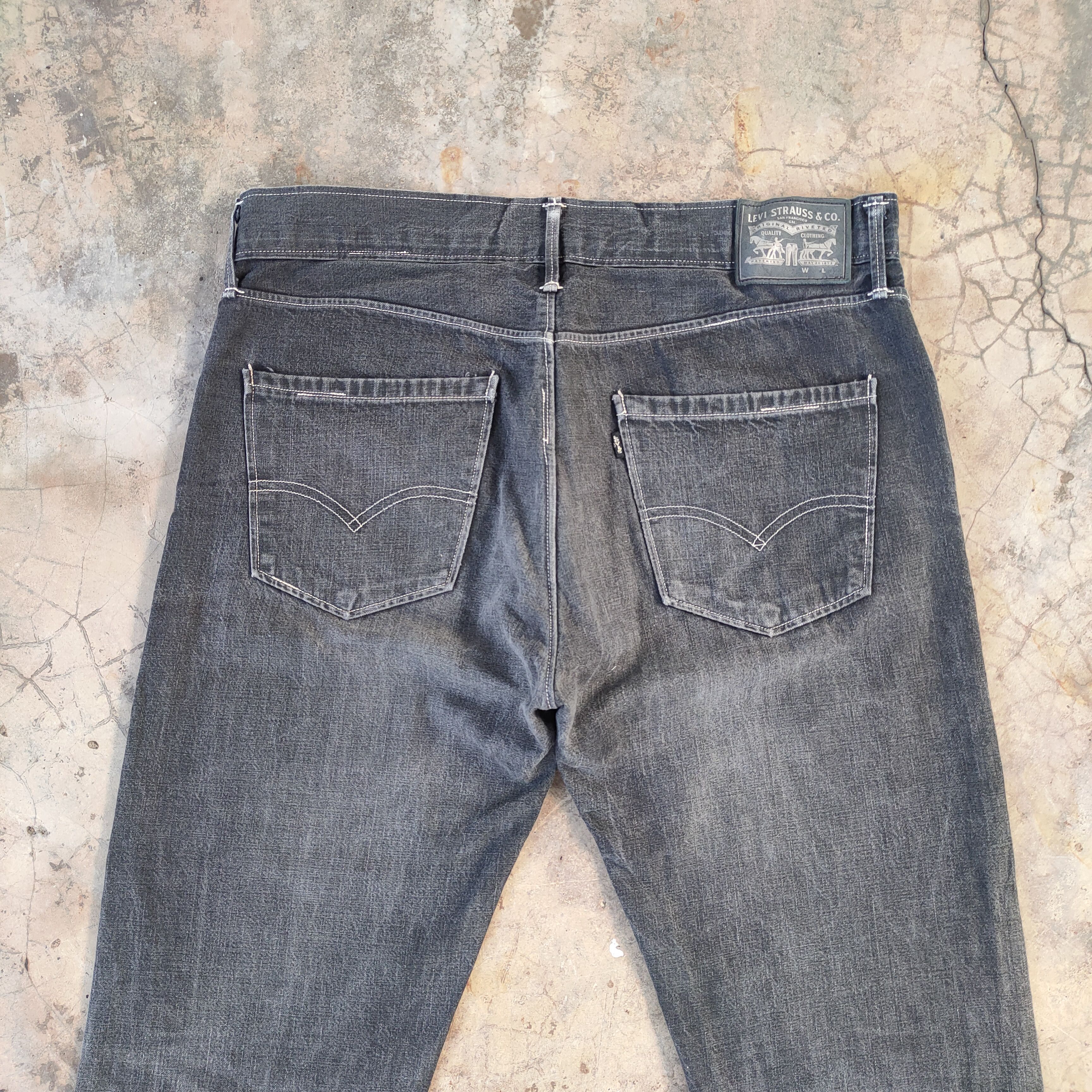 Levi's Vintage Clothing Levi's faded black jeans denim pants Size US 34 / EU 50 - 11 Thumbnail