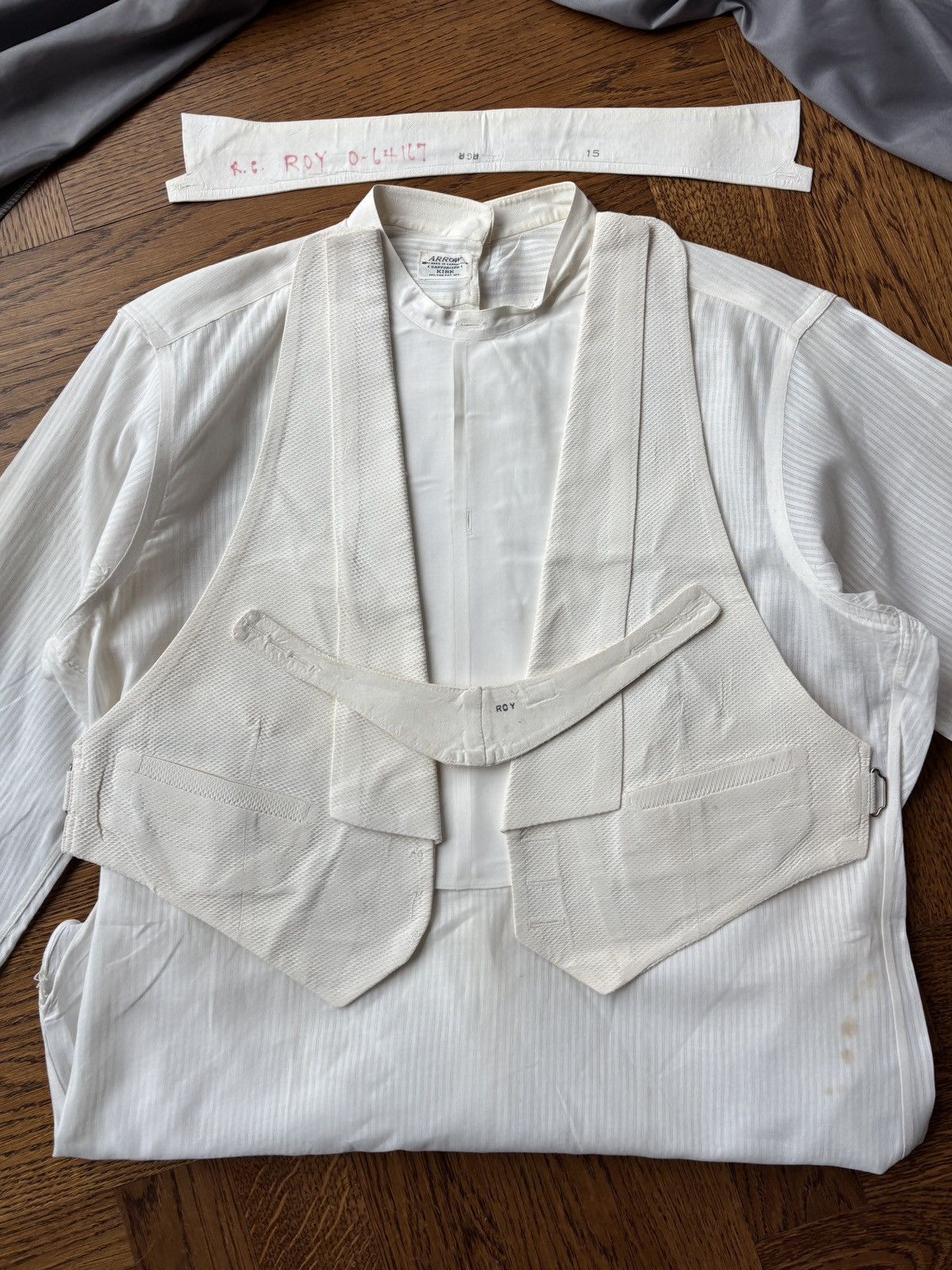 Arrow × Vintage 1940s Bib Front Back Button Dress Shirt Vintage Arrow Size US S / EU 44-46 / 1 - 22 Thumbnail