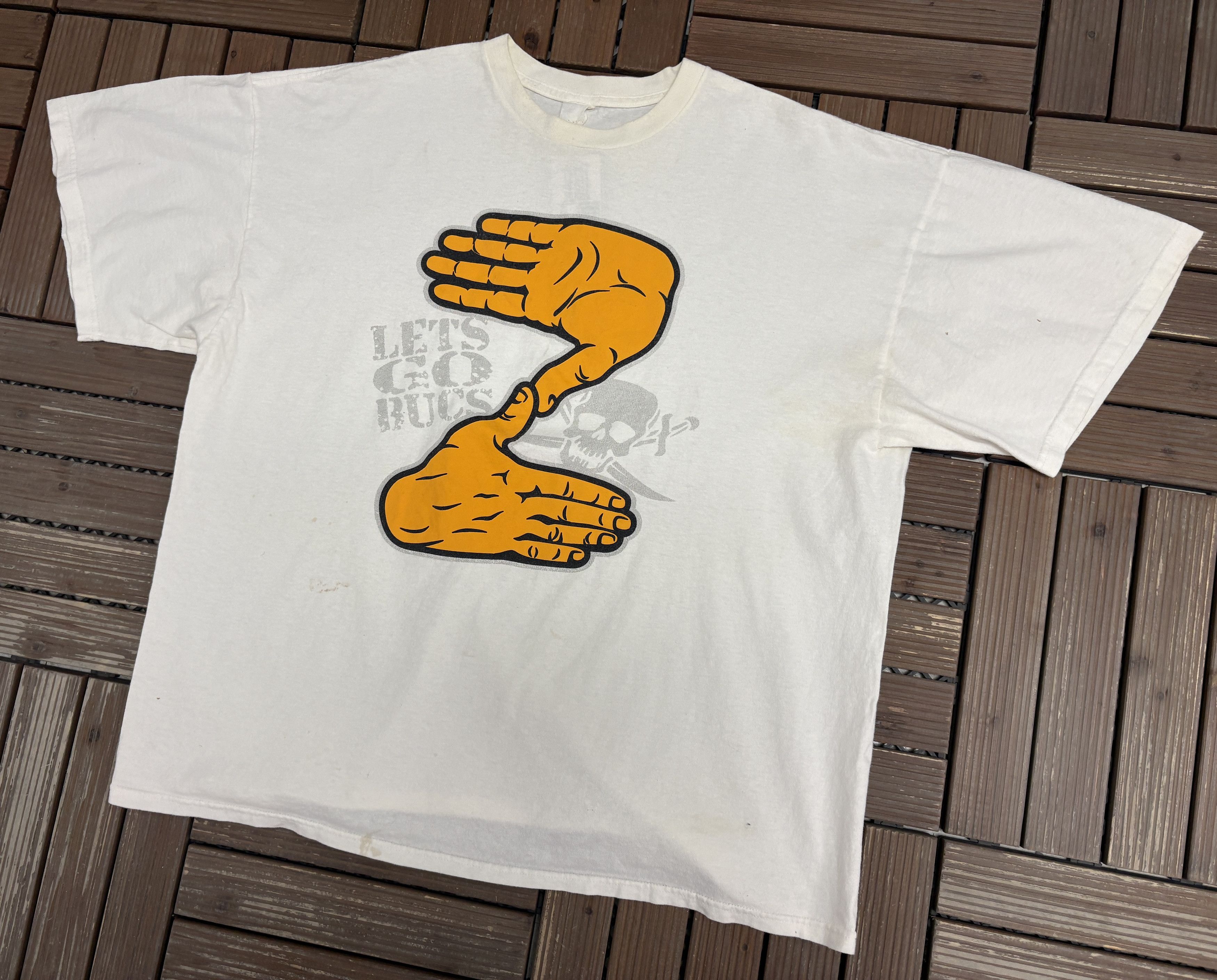 Vintage Tampa Bay Bucacaneers Lets Go Bucs Vintage White Tee Size US XL / EU 56 / 4 - 3 Thumbnail