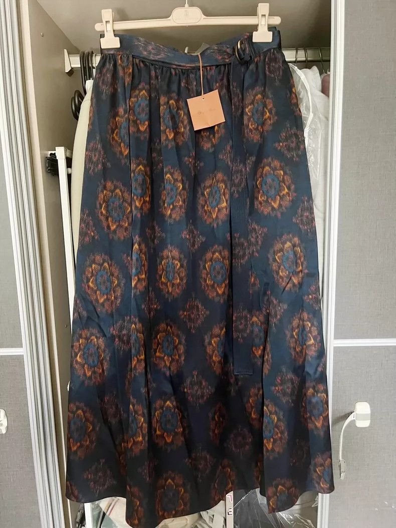 Loro Piana LORO PIANA Cashmere silk retro skirt Size 24" / US 00 / IT 34 - 1 Thumbnail