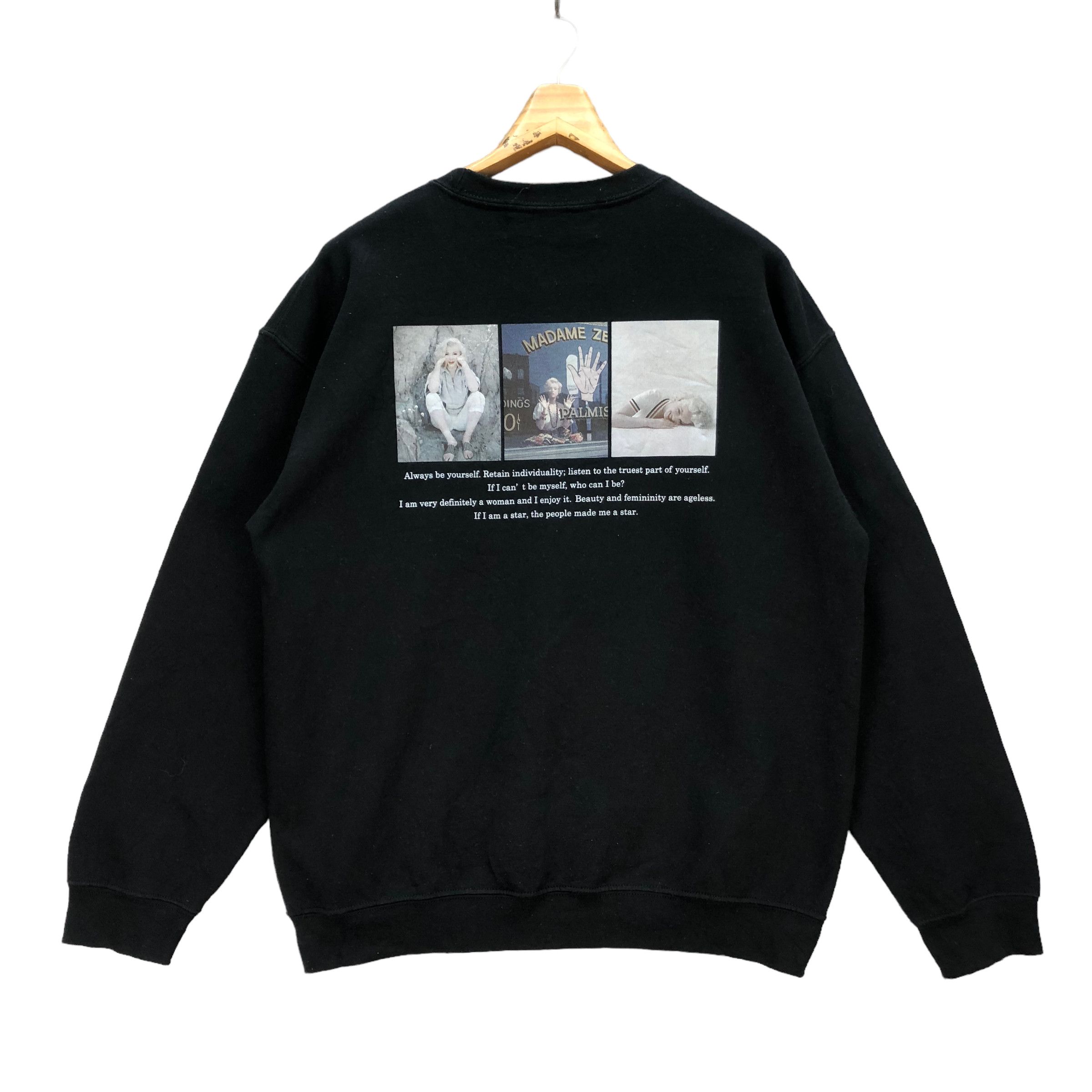 Other MARILYN MONROE SIGNATURE GRAPHIC SWEATSHIRTS #7311-129 Size XL / US 12-14 / IT 48-50 - 1 Thumbnail