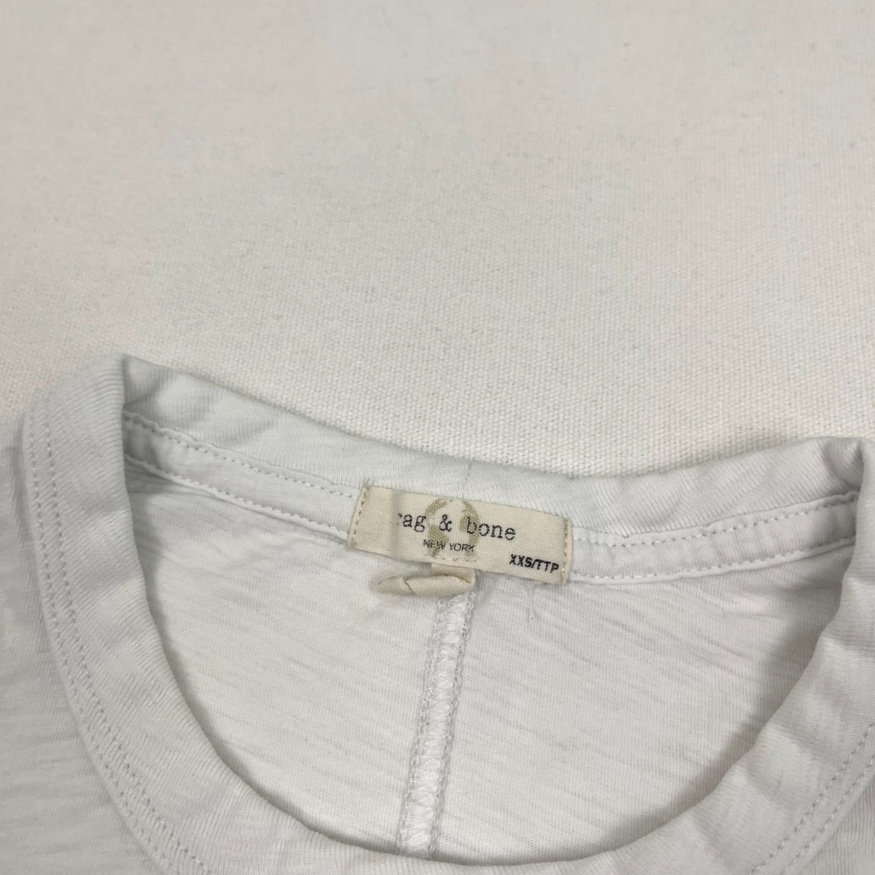 Rag & Bone Rag & Bone Shirt Womens 2XS XXS Oversized Boxy White Venice Beach Muscle Graphic Shirt Womens 2XS XXS Oversized Boxy White Venice Beach Muscle Graphic Size XXS / US 00 / IT 34 - 3 Thumbnail