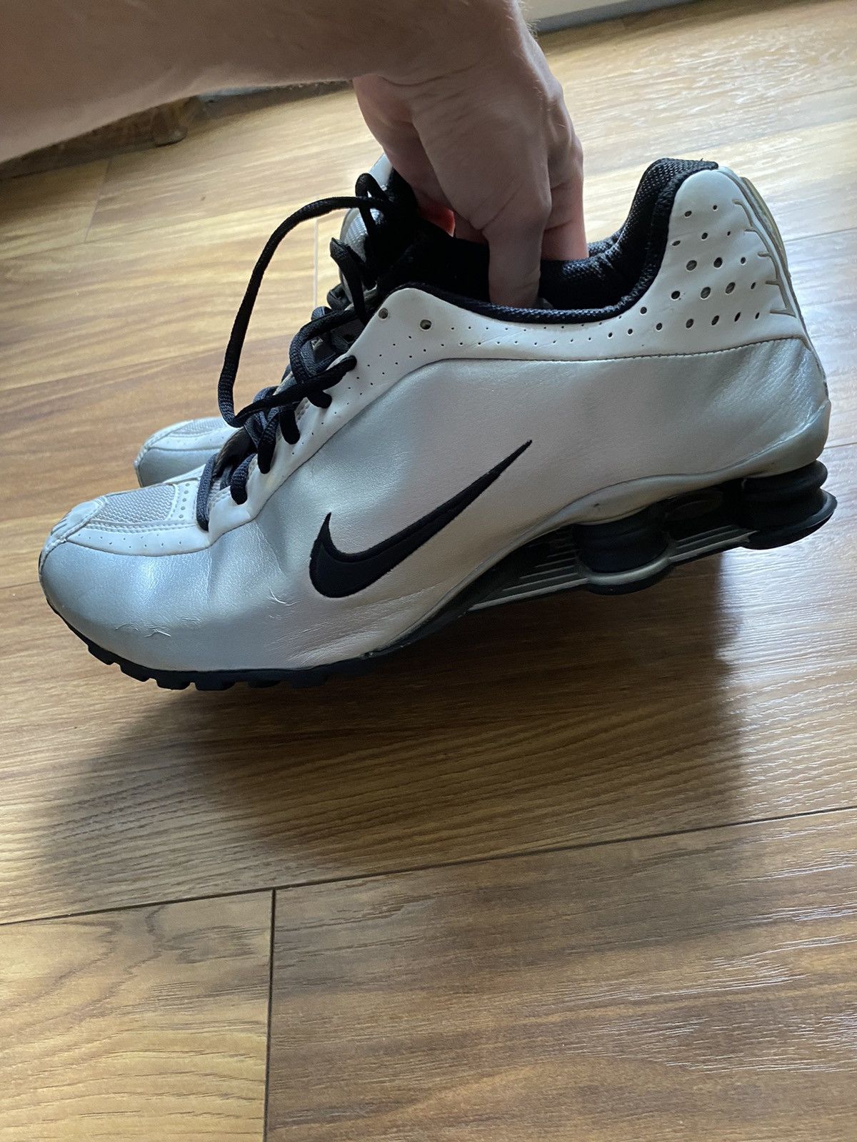 Nike Nike Shox R4 OG Silver Vintage,Drill,Y2k Size US 12.5 / EU 45-46 - 4 Thumbnail
