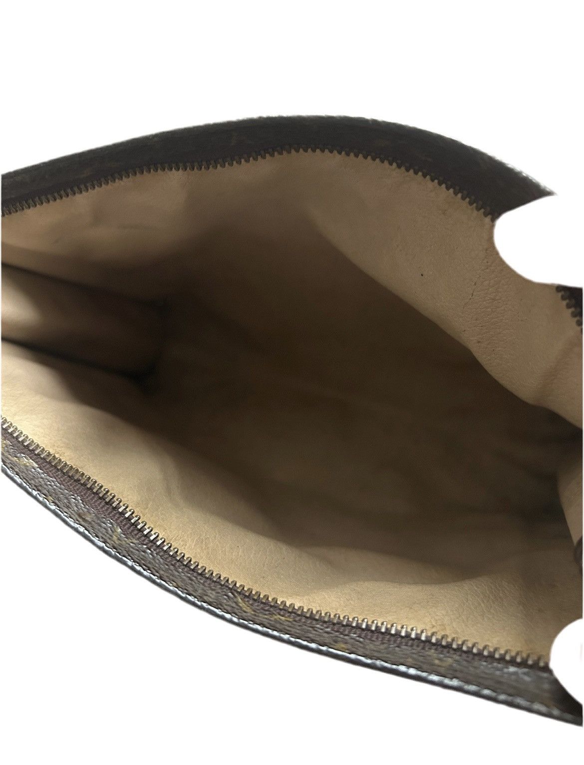 Louis Vuitton Louis Vuitton Monogram Clutch Bag Size ONE SIZE - 4 Thumbnail