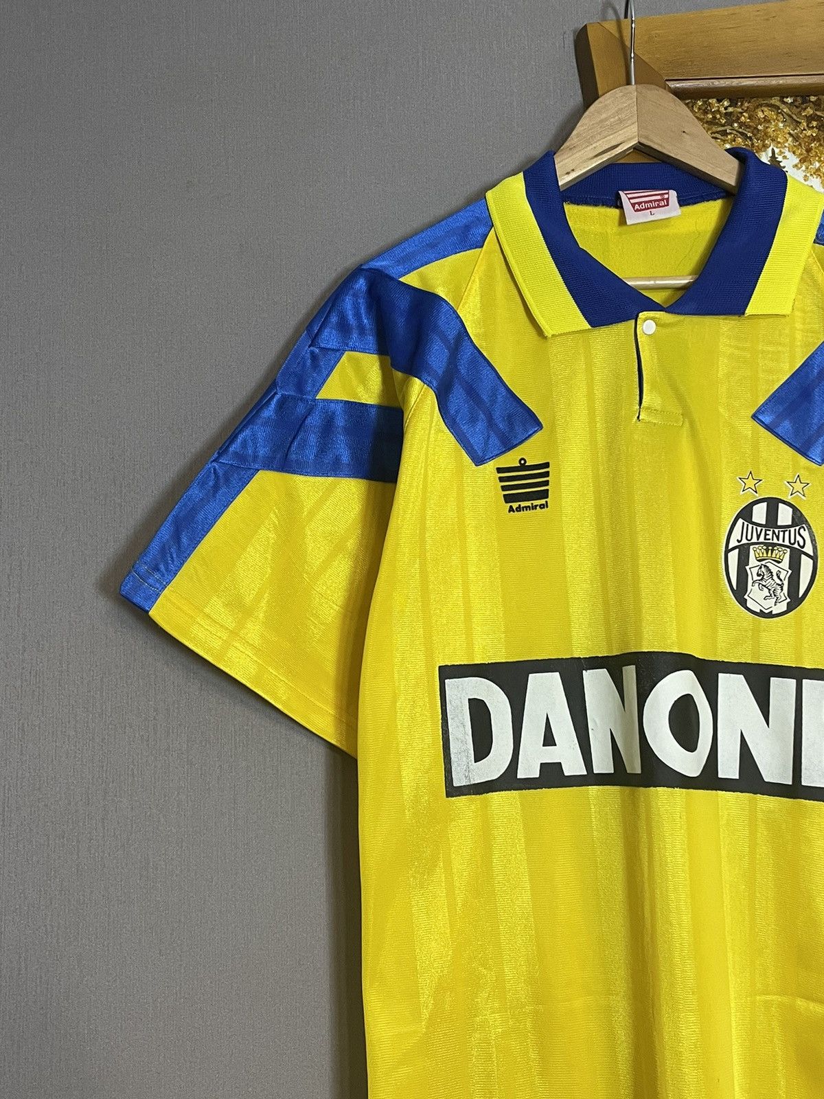 Vintage Juventus Admiral Yellow Away Jersey Size US L / EU 52-54 / 3 - 4 Thumbnail