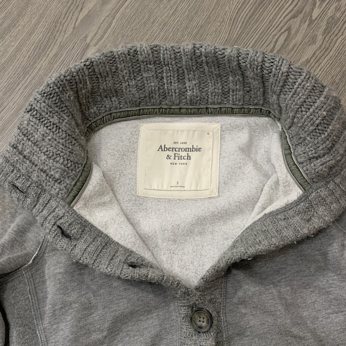 20471120 Vintage Abercrombie and Fitch gray sweater cardigan Size US S / EU 44-46 / 1 - 8 Thumbnail