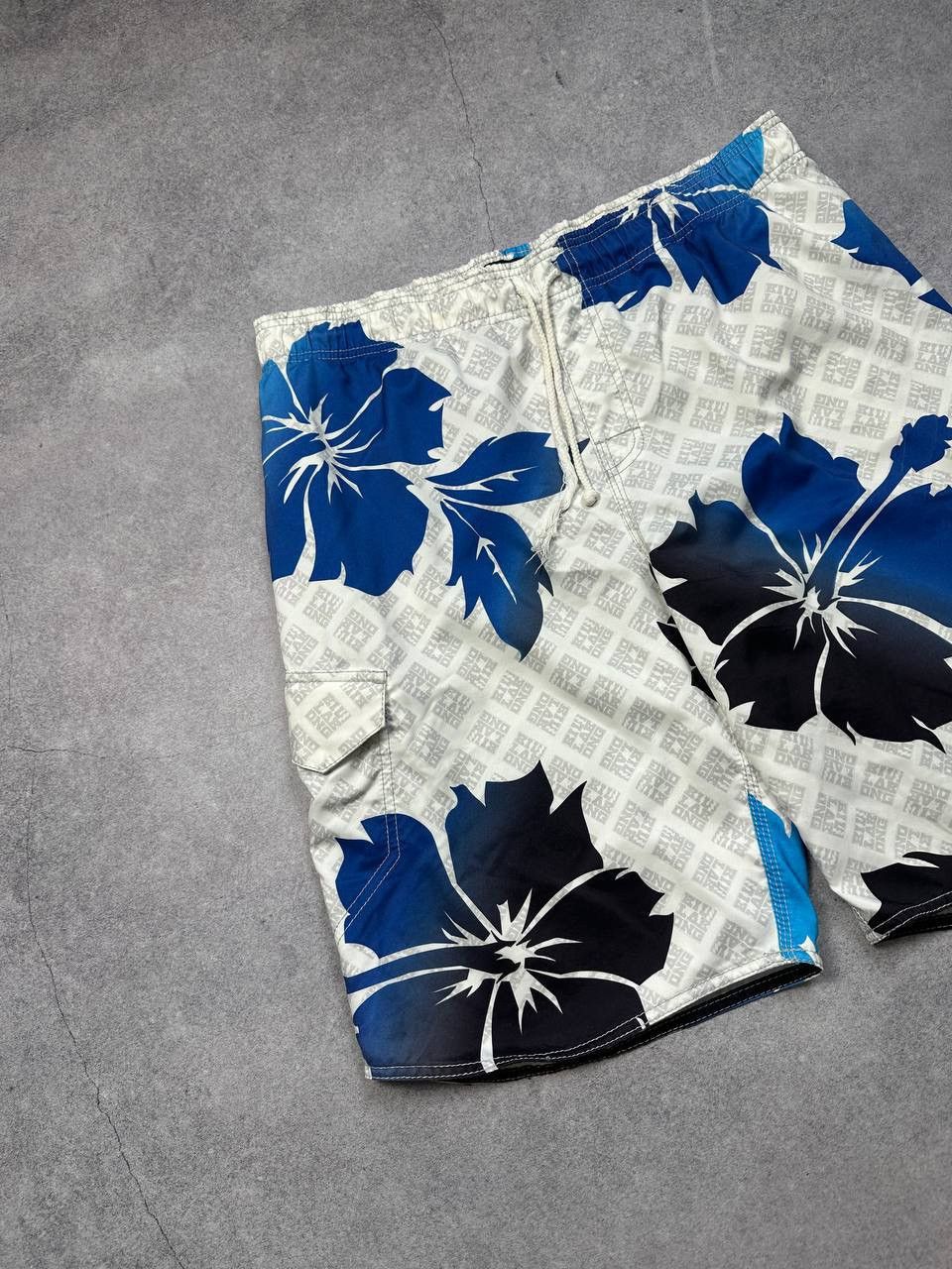 Billabong Vintage Billabong Board Shorts, Size XL – Surf-Inspired Fit Size US 36 / EU 52 - 3 Thumbnail