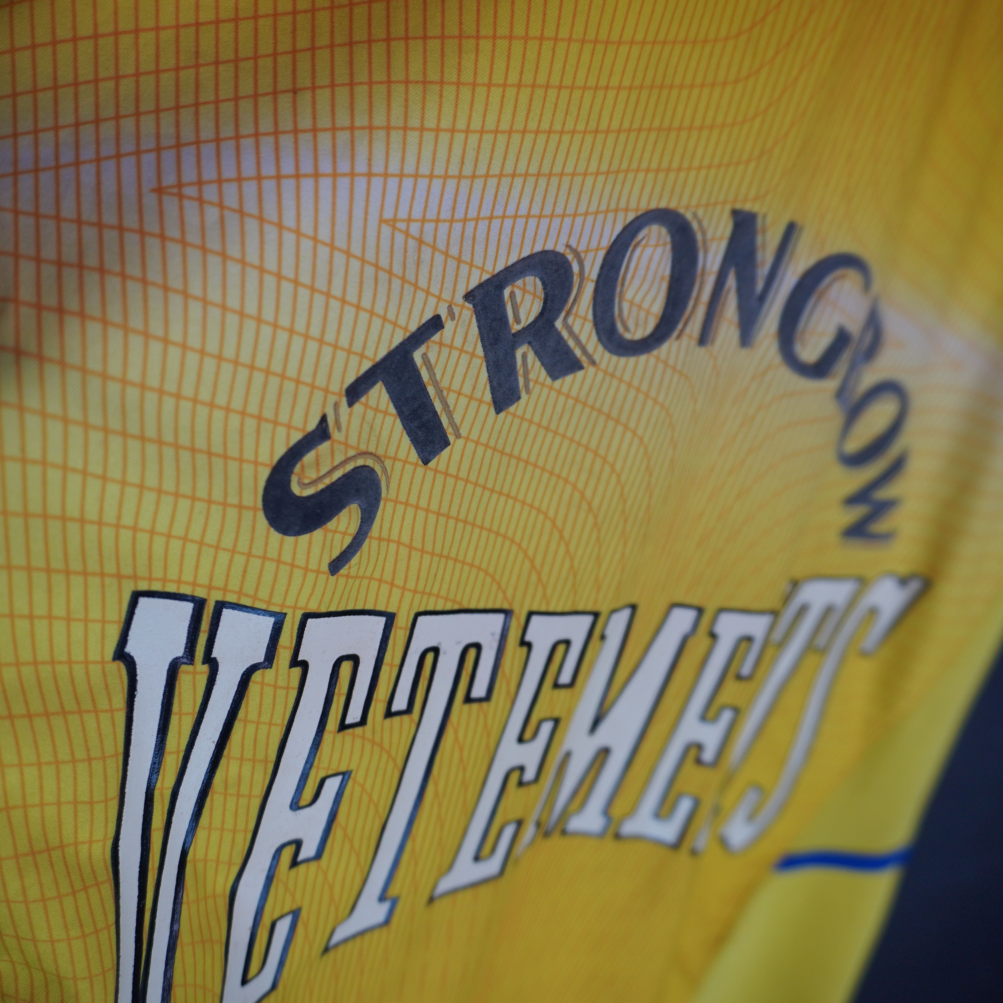 Nike Jersey Leeds United 2002/2003 X Vetements Tribute Issue Size US L / EU 52-54 / 3 - 3 Thumbnail