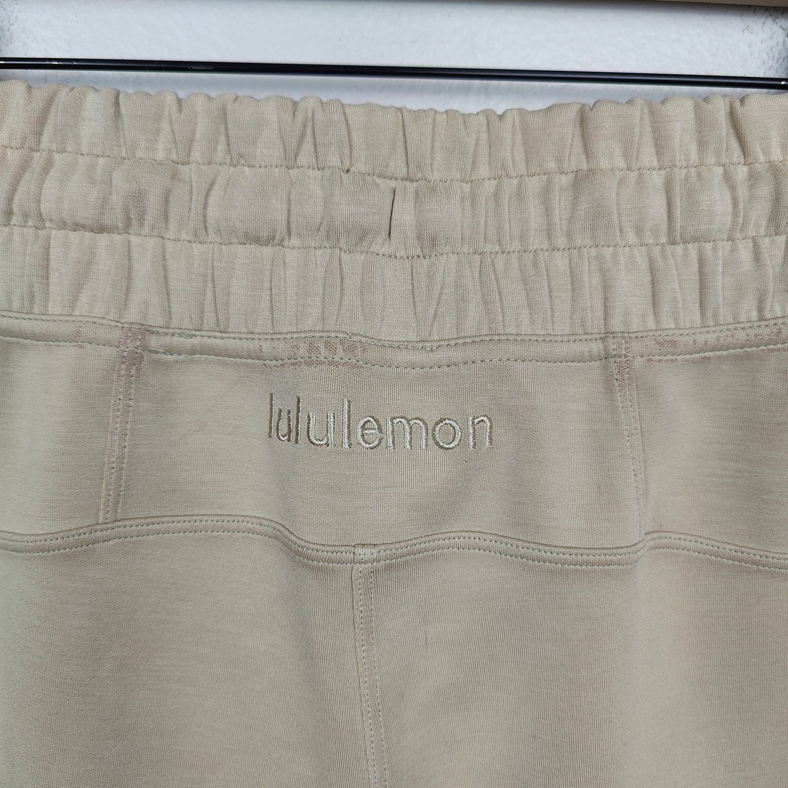 Lululemon Lululemon Soft Ambitions High Rise Short Womens 6 4" Trench Size 28" / US 6 / IT 42 - 5 Thumbnail
