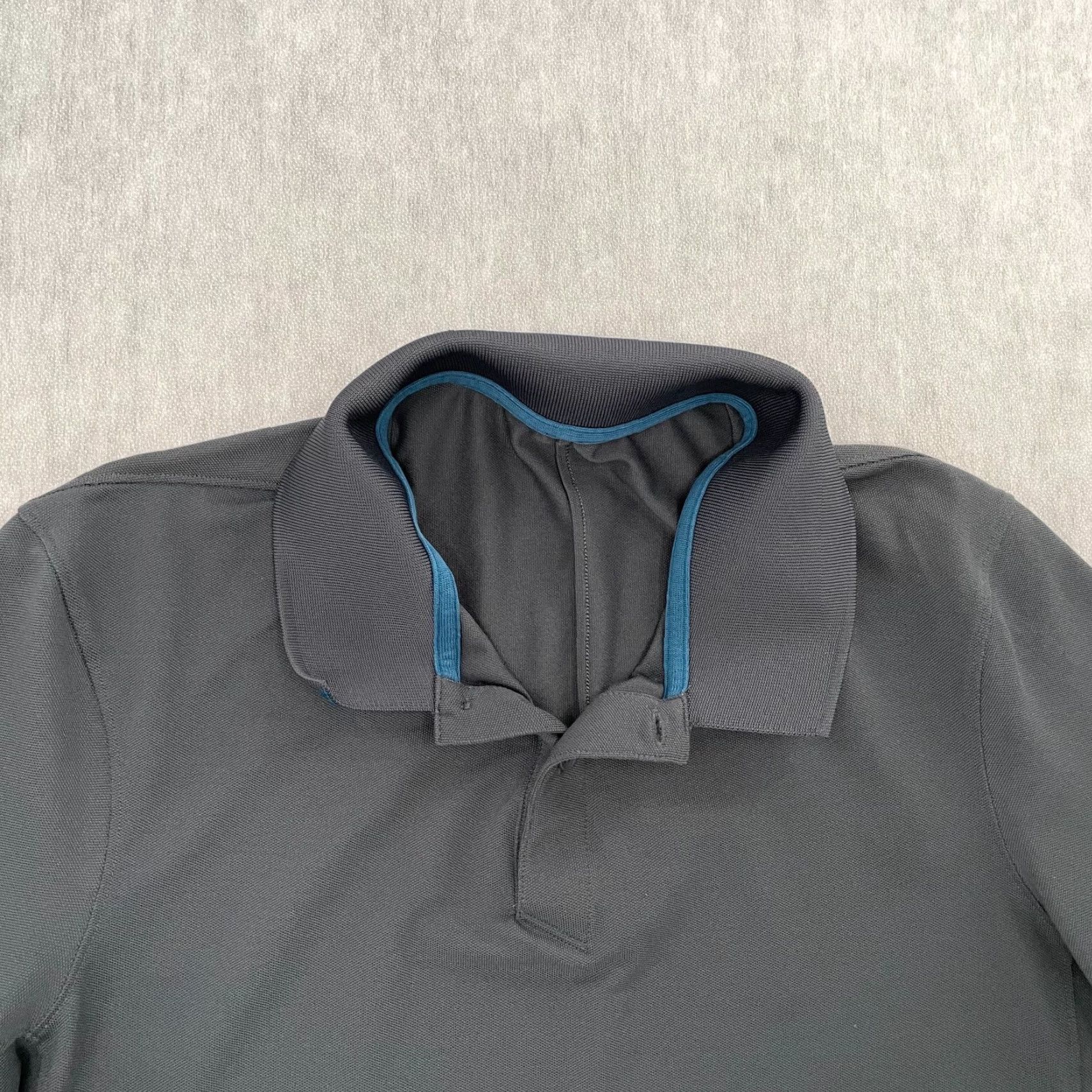 Lululemon VINTAGE Lululemon Polo Shirt Adult Small Gray Athletic Casual Mens S Size US S / EU 44-46 / 1 - 3 Thumbnail