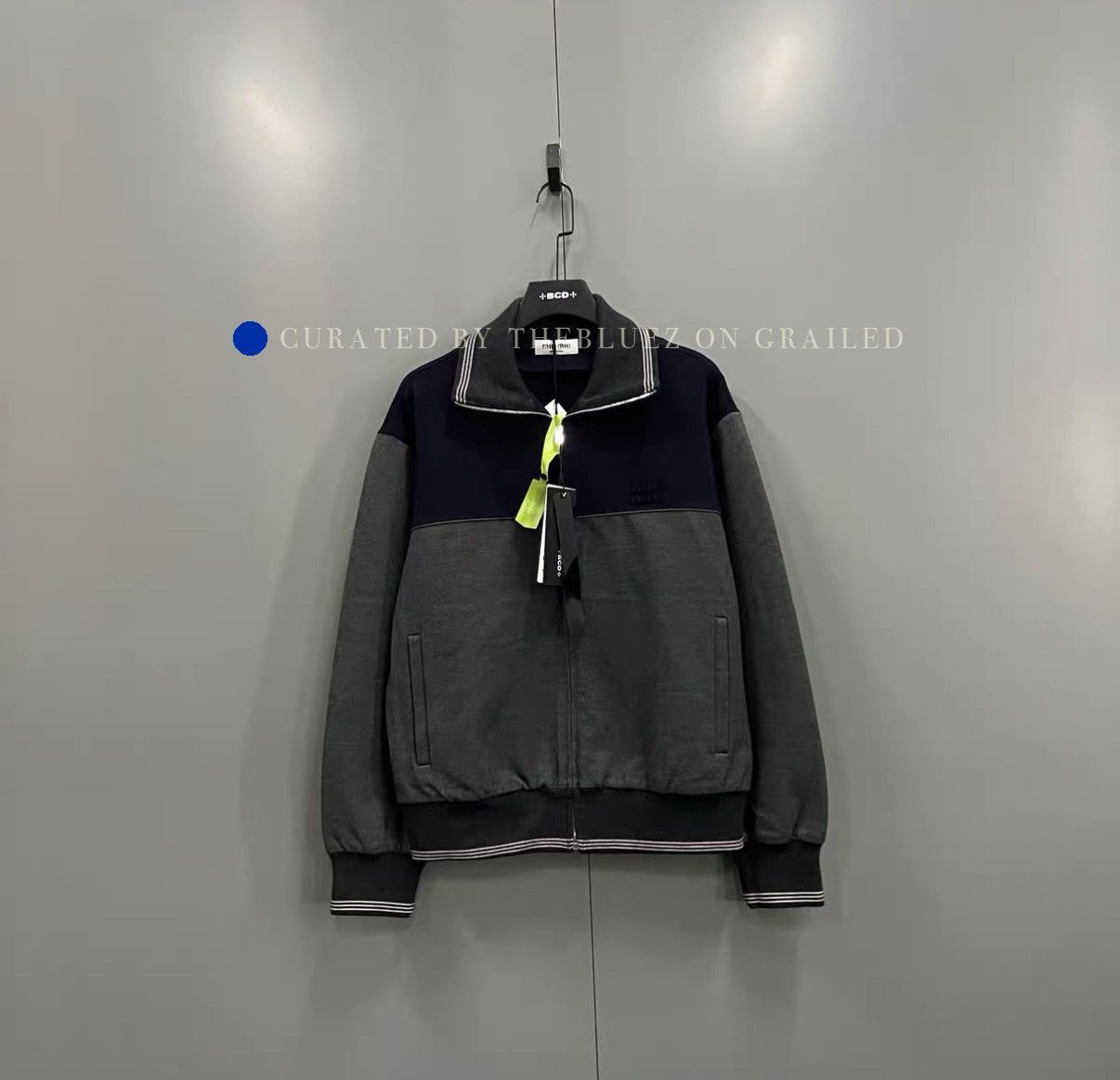 Miu Miu Color-block Mini Logo Zip Jacket Size US S / EU 44-46 / 1 - 1 Thumbnail