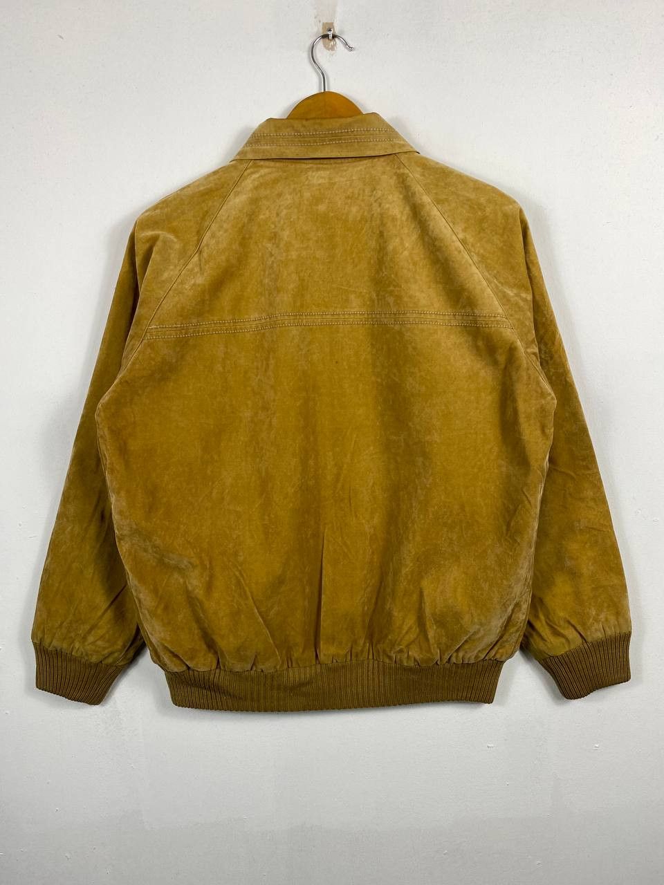 Japanese Brand vintage japanese brand velvet jacket nice design Size US L / EU 52-54 / 3 - 11 Thumbnail