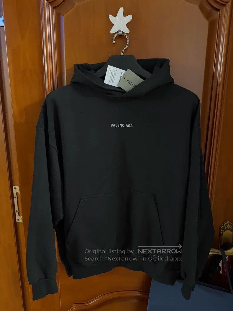 Balenciaga Balenciaga Reflective Logo Sweatshirt - Black Size US S / EU 44-46 / 1 - 1 Thumbnail