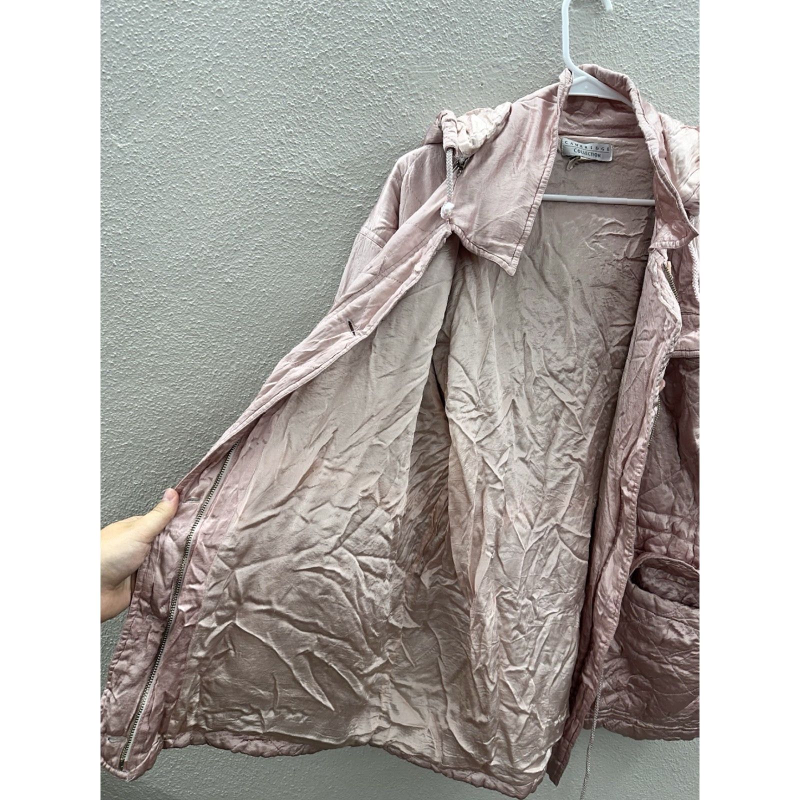 Vintage VINTAGE Cambridge Collection Womens Jacket Size Medium Pink Button Up Hooded Silky Size M / US 6-8 / IT 42-44 - 6 Thumbnail