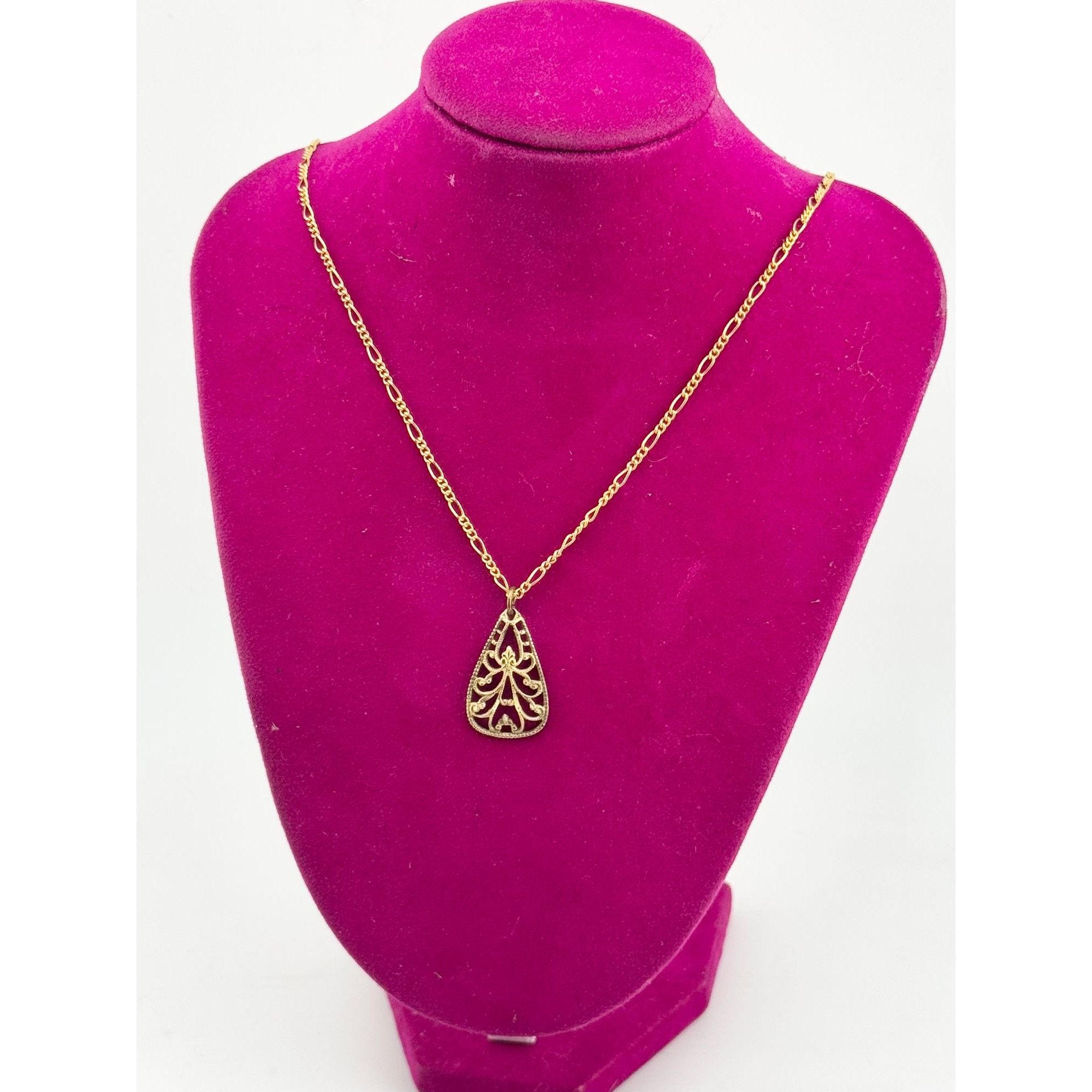 Vintage Vintage filigree gold tone charm necklace Size ONE SIZE - 1 Thumbnail