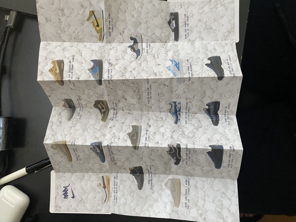 Nike Nike Stash Catalog Book Size ONE SIZE - 4 Thumbnail