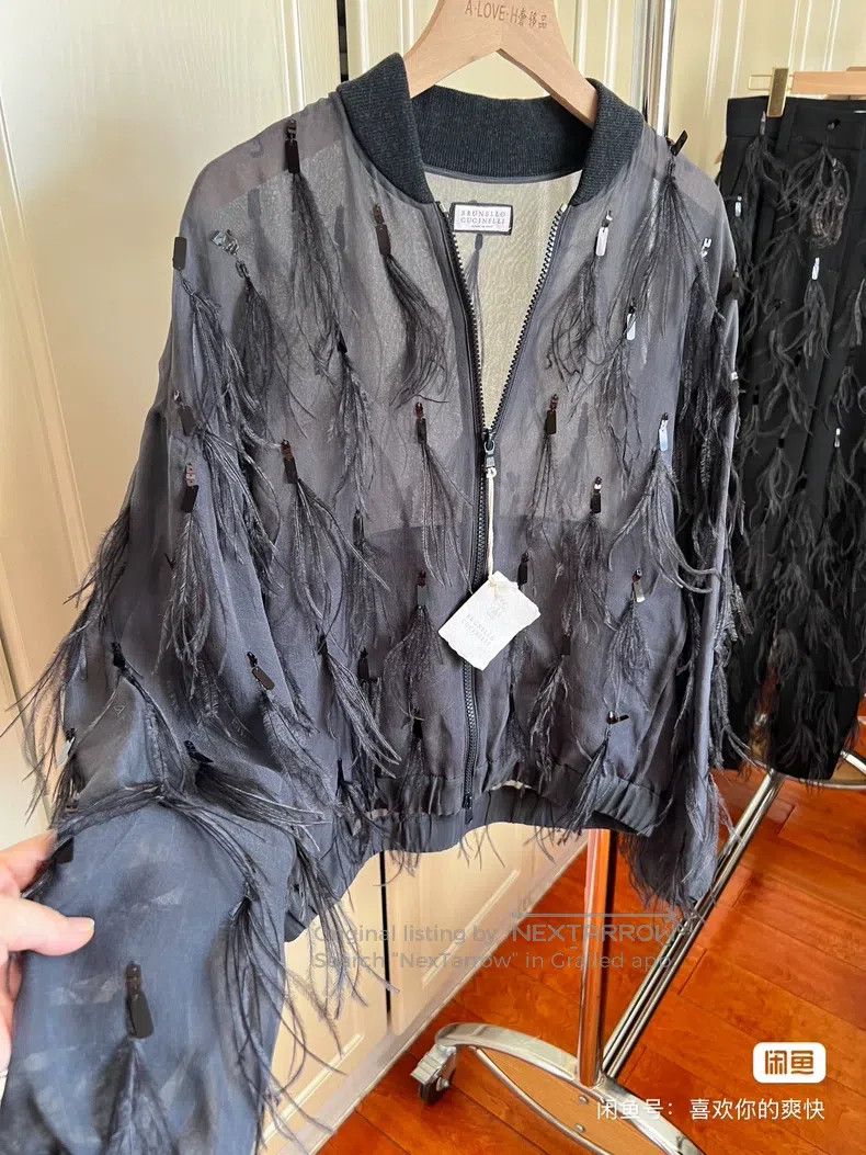 Brunello Cucinelli Brunello Cucinelli Ostrich Feather Sequin Silk Jacket Size XS / US 0-2 / IT 36-38 - 4 Thumbnail