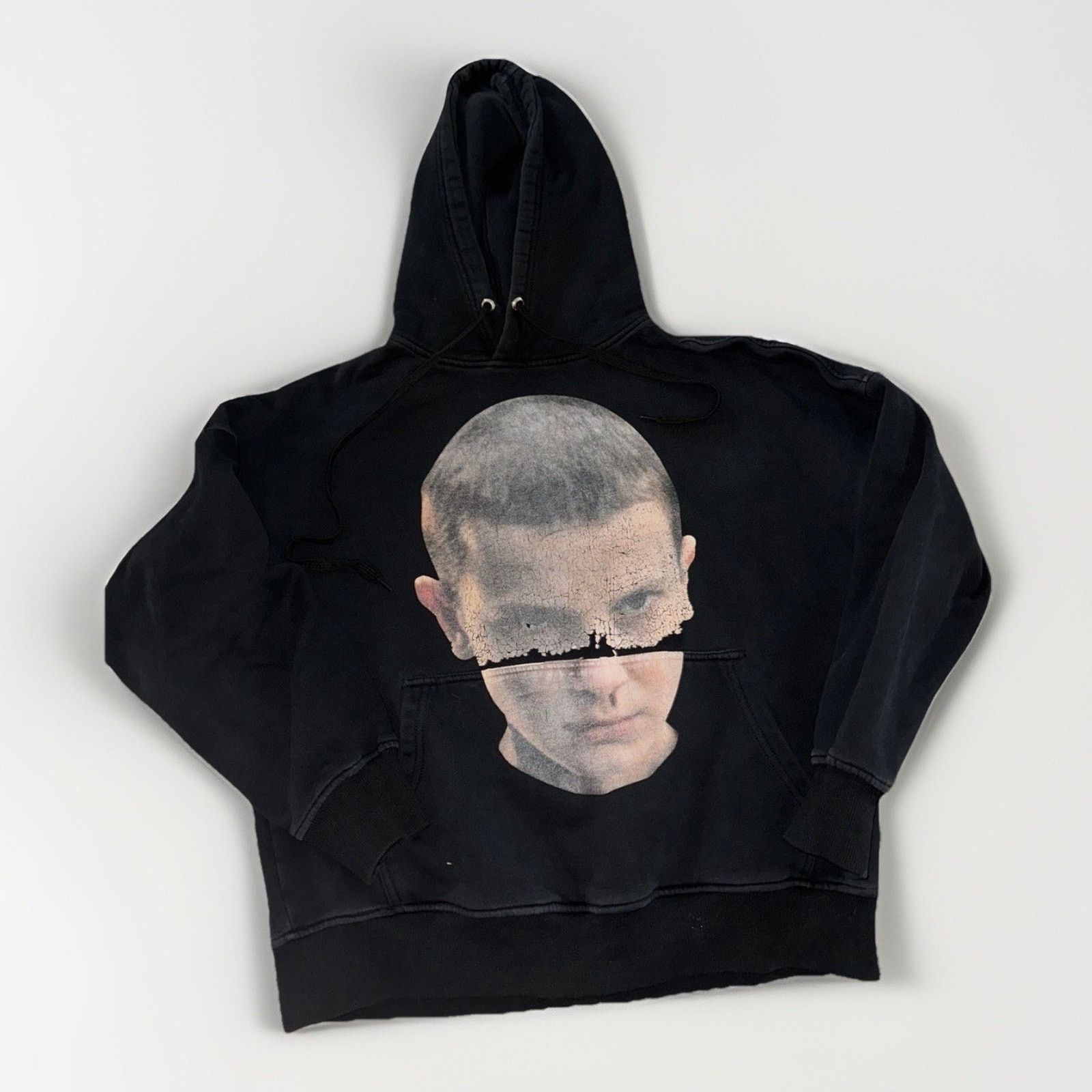 Ih Nom Uh Nit Oh Nom Uh Nit Paris Hoodie Black M Stranger Things 24x23 Size US M / EU 48-50 / 2 - 1 Thumbnail