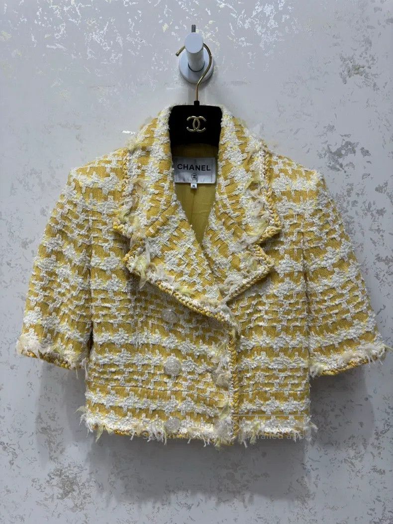 Chanel Chanel Waterfall Series Yellow Tweed Short Coat Size XS / US 0-2 / IT 36-38 - 1 Thumbnail