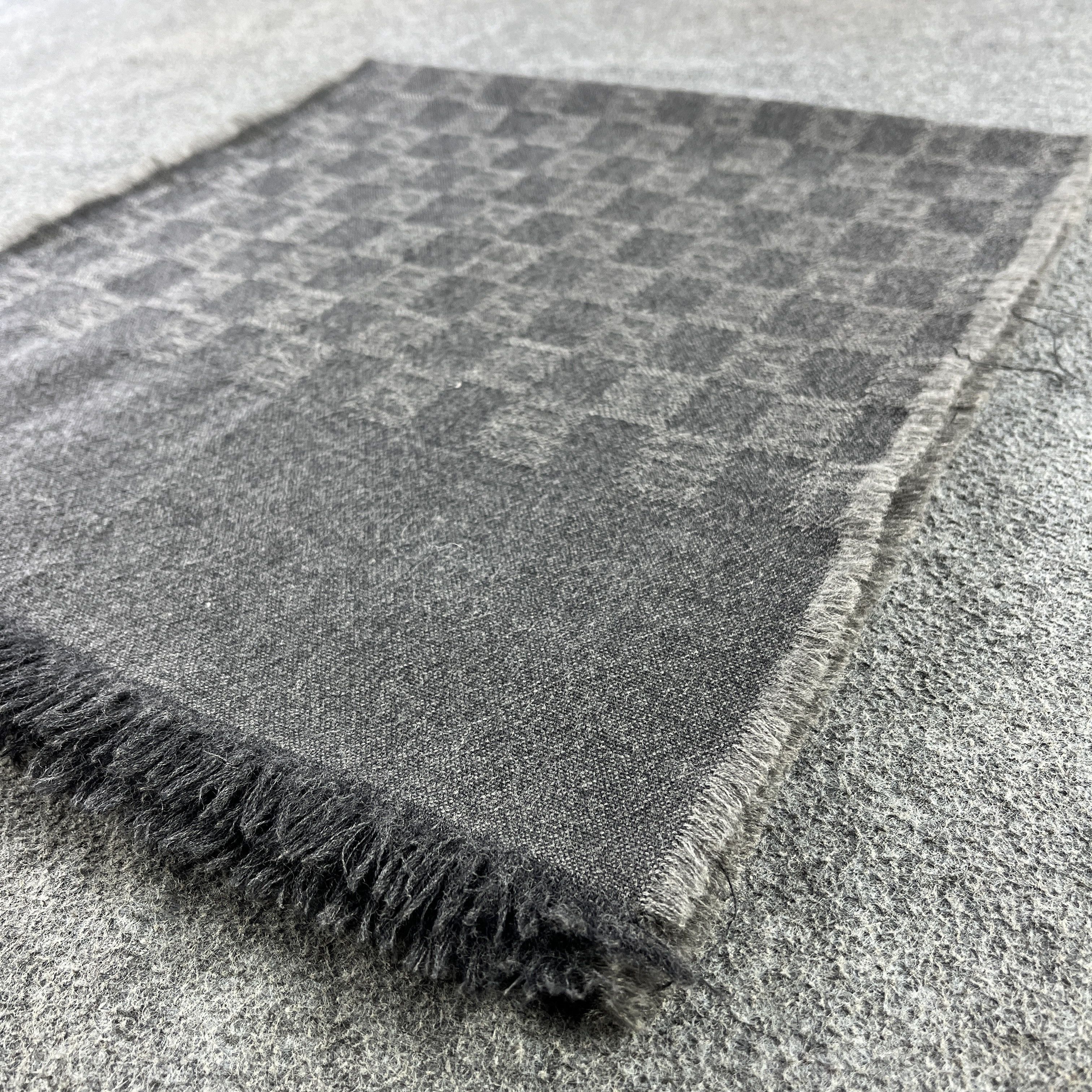 Fendi × Vintage Fendi Scarf / Muffler / Neckwear T1395 Size ONE SIZE - 13 Thumbnail