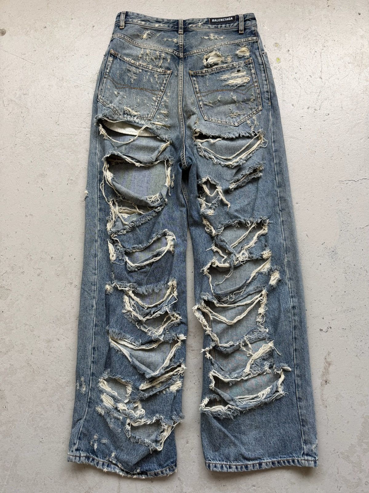 Balenciaga Balenciaga Super Destroyed Baggy Denim Size US 31 - 3 Thumbnail