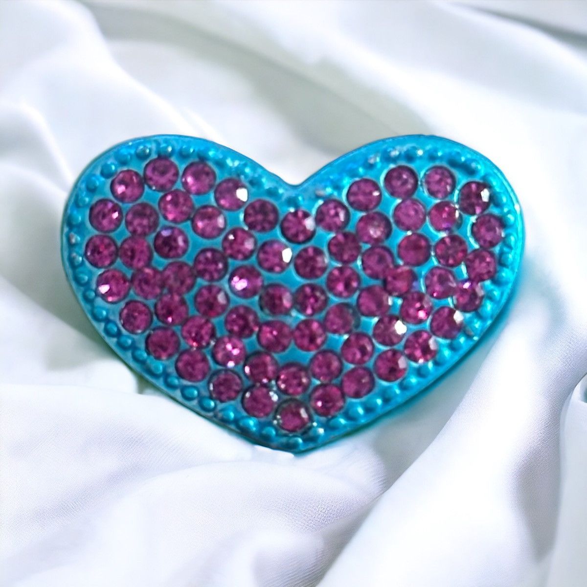 Vintage Vintage blue with pink rhinestones heart brooch Size ONE SIZE - 1 Thumbnail