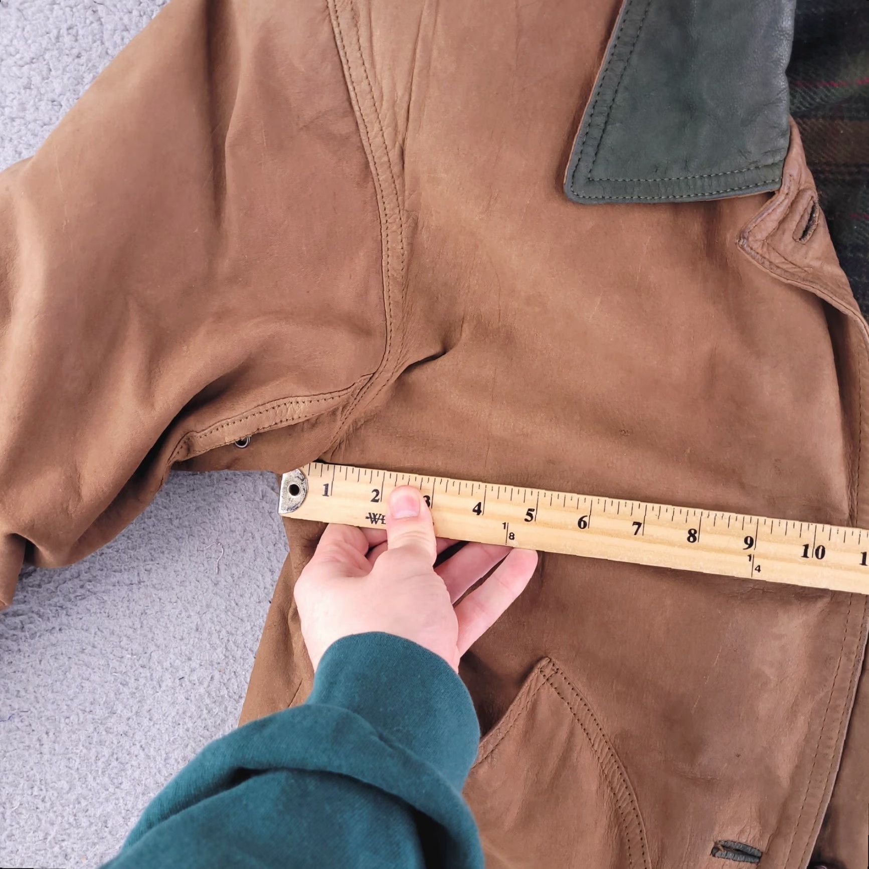 Vintage Donna Pelle Coat Womens Large Brown Leather Flannel Quilted Distressed Bomber Jacket Size L / US 10 / IT 46 - 5 Thumbnail
