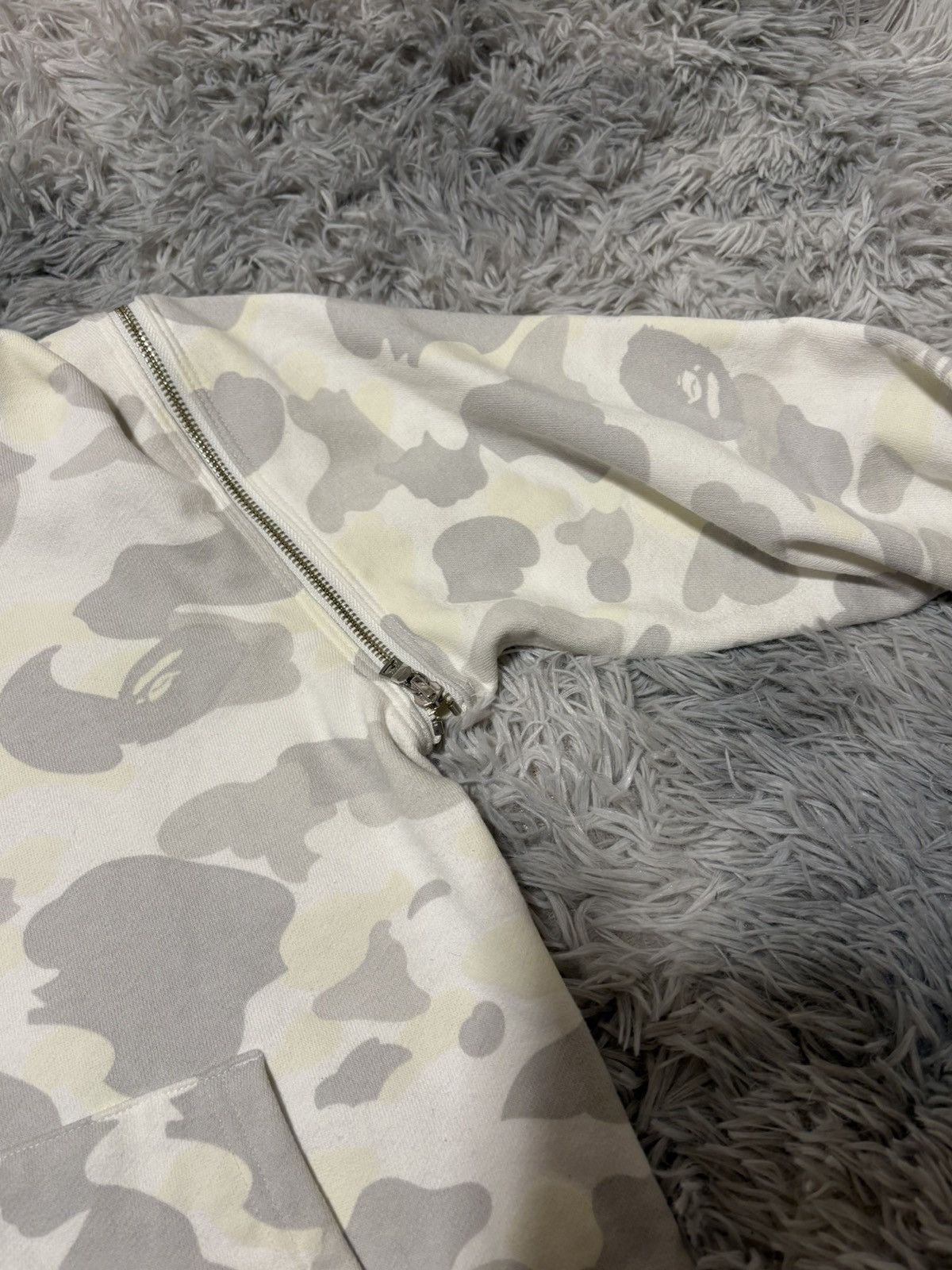 Bape bape camo white hoodie Size US M / EU 48-50 / 2 - 7 Thumbnail