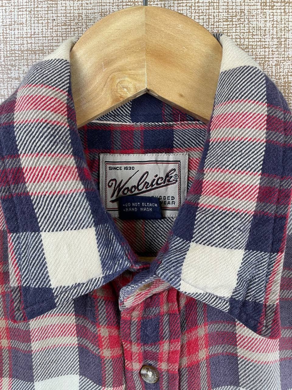 Vintage × Woolrich Woolen Mills Vintage Woolrich Single Pocket Red Plaid Button Ups Shirt Size US L / EU 52-54 / 3 - 12 Thumbnail