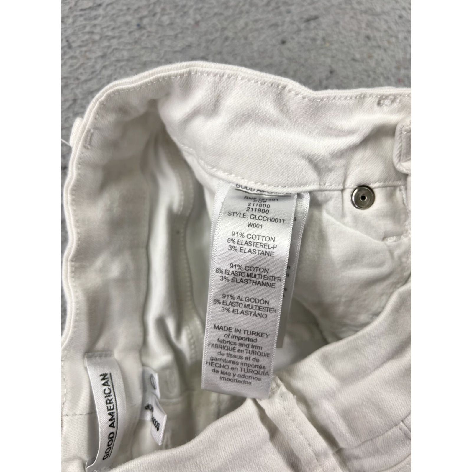 Good American Good American White Jeans Womens 00 Skinny Crop 5-Pocket Denim Stretch Slimming Regular Inseam 26 Modern London Style Womens Size 24" / US 00 / IT 34 - 4 Thumbnail