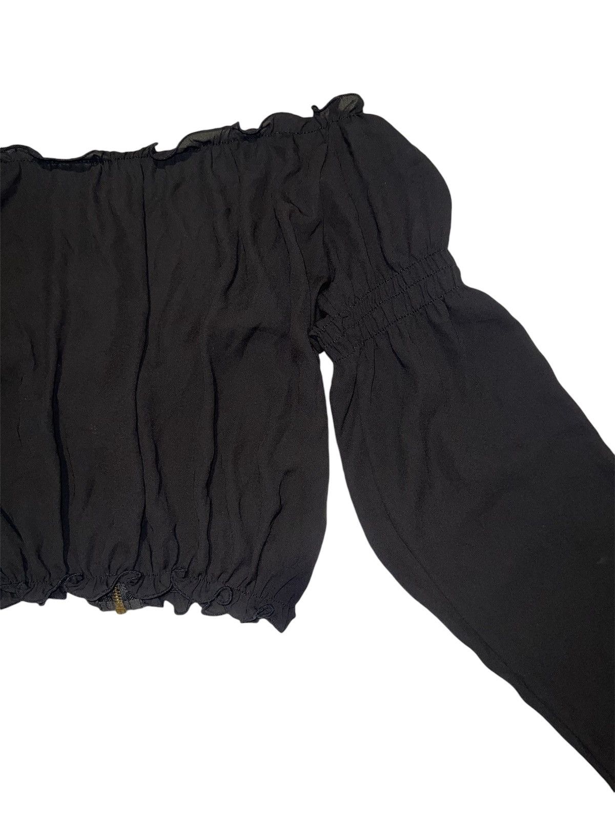 Japanese Brand D.i.a gyaru ruffle cropped blouse 🖤 Size ONE SIZE - 14 Thumbnail
