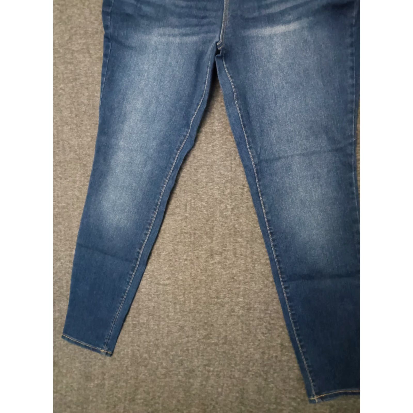 Vintage No Boundaries Women's Denim Jeans Juniors Skinny Tapered Size 11 Size 32" / US 10 / IT 46 - 4 Thumbnail