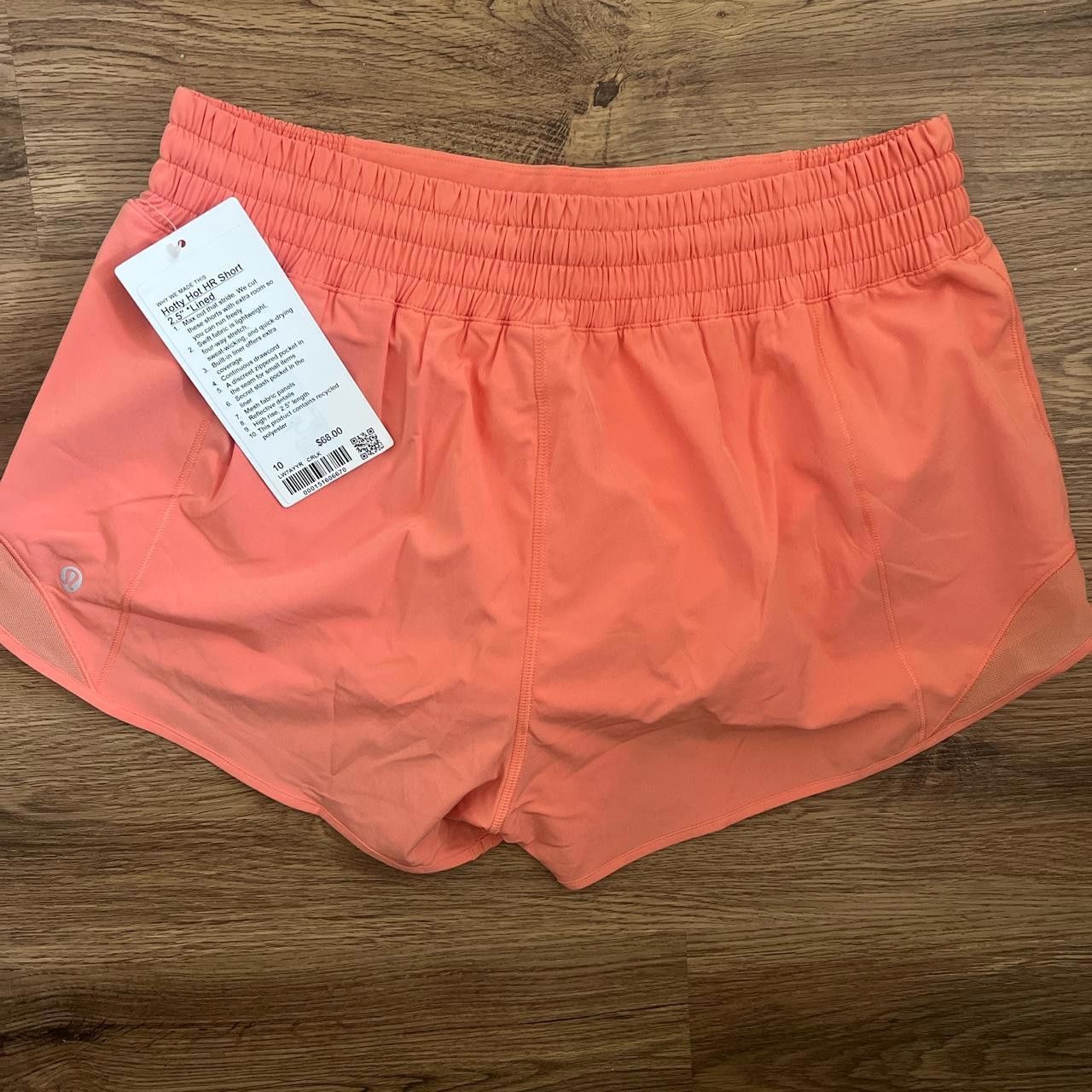 Designer Hotty Hot Low Rise Lined Short Size 32" / US 10 / IT 46 - 3 Thumbnail