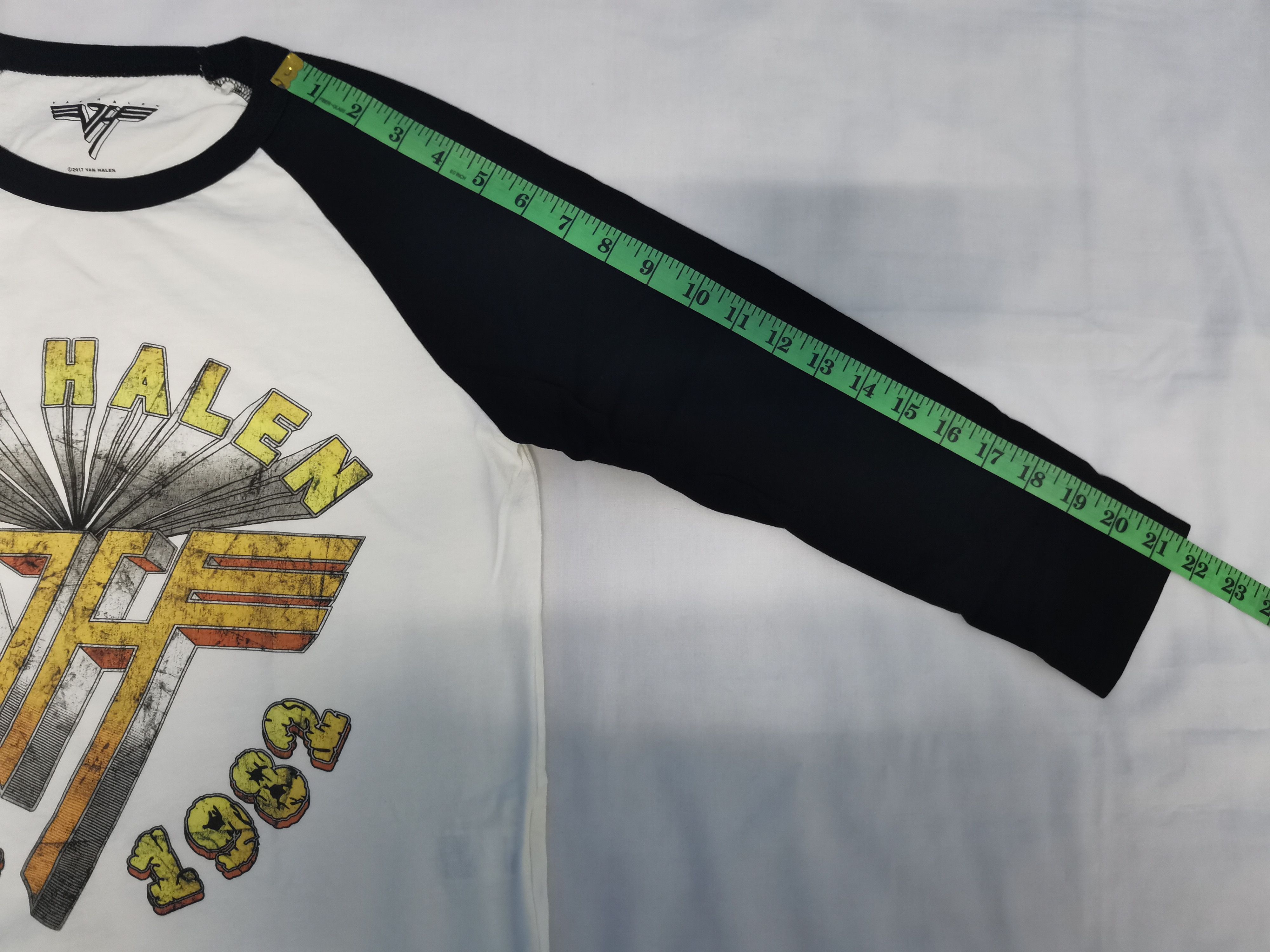Band Tees Van Halen Live 1982 Band Tee x Gu Japanese Brand Streetwear Size US M / EU 48-50 / 2 - 3 Thumbnail