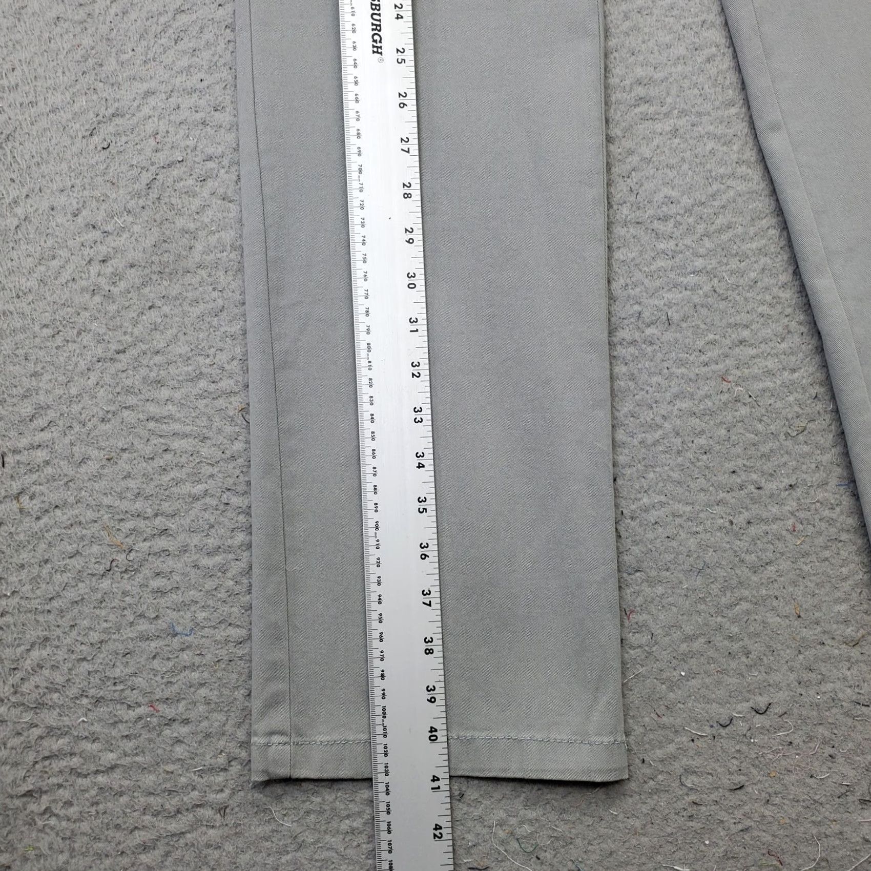Izod IZOD Mens Saltwater Chino Pants Gray 32x32 Flat Front Straight Easy Care Stretch Casual Travel Mens Size 32 Gray Chino Pants Size US 32 / EU 48 - 3 Thumbnail