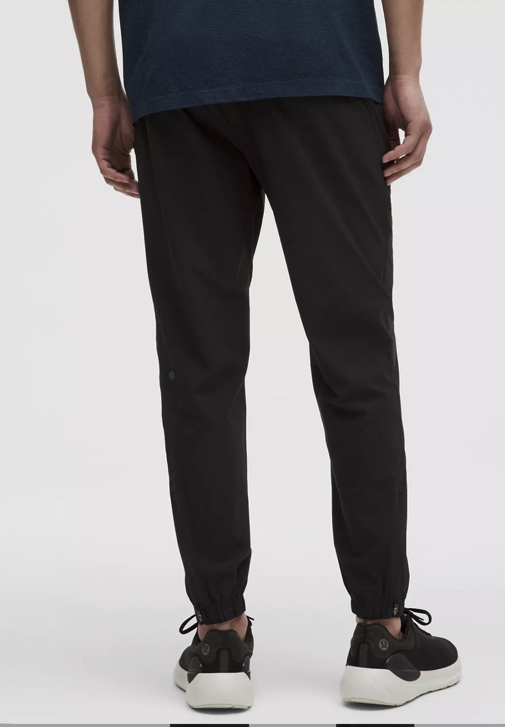 Lululemon Lululemon joggers Mens size S Size US 28 / EU 44 - 2 Thumbnail